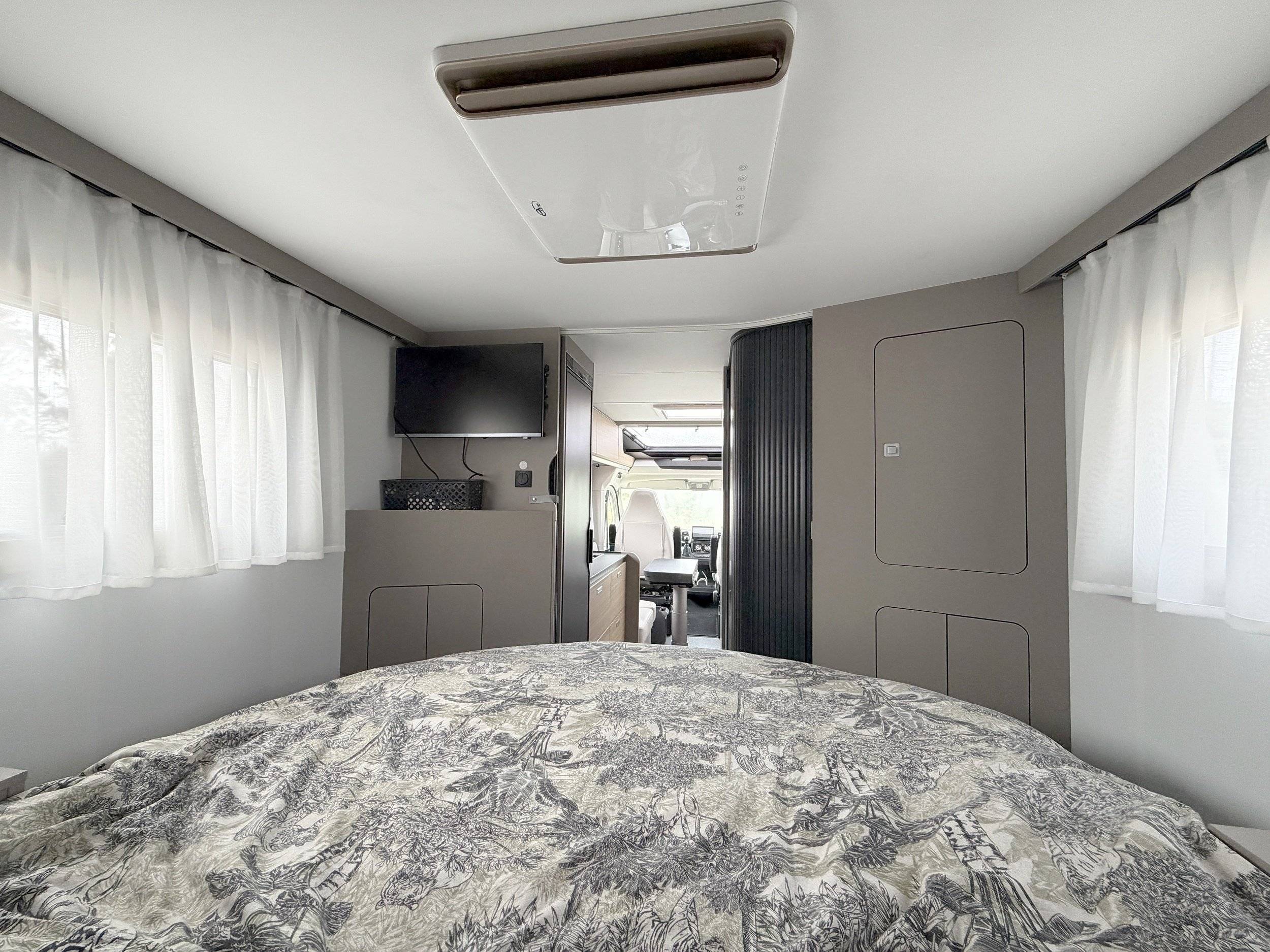 Adria COMPACT SELECT DC 