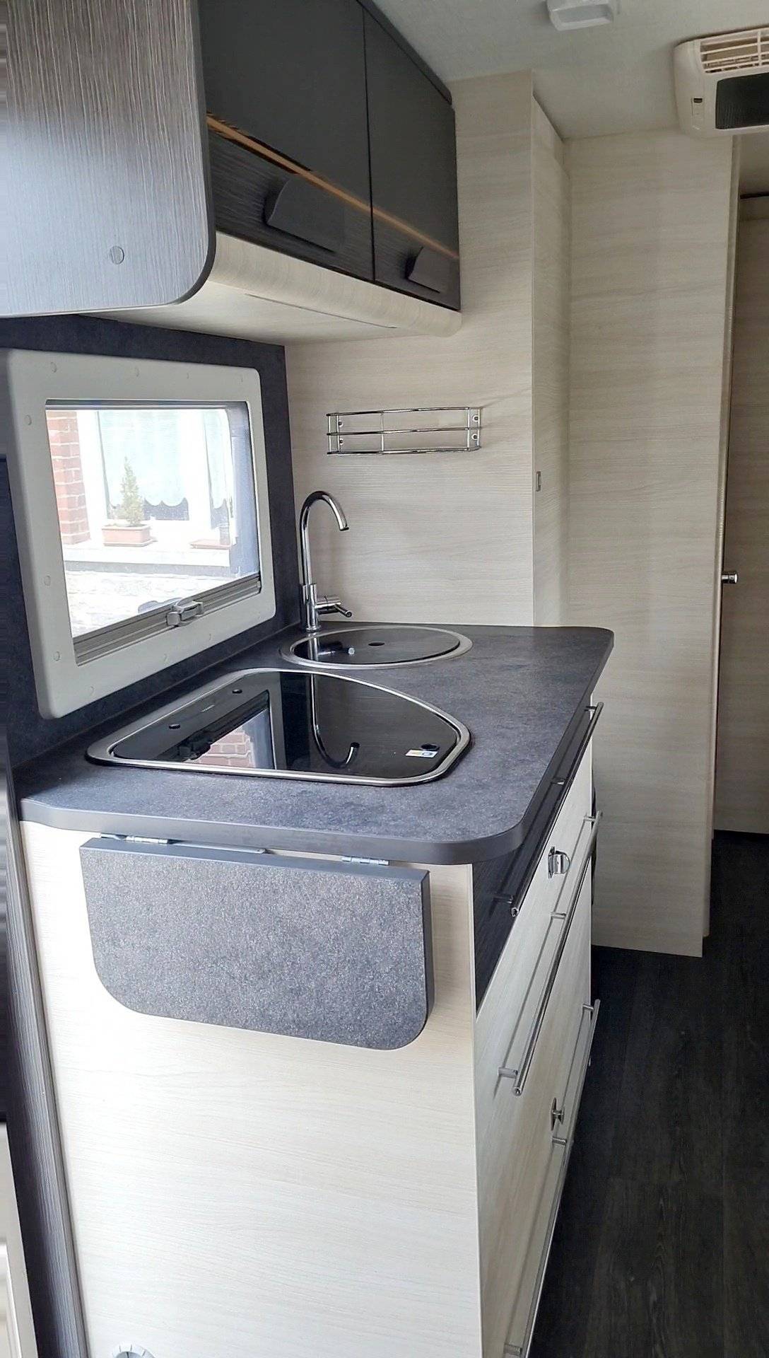 Kitchenette  - Yescapa