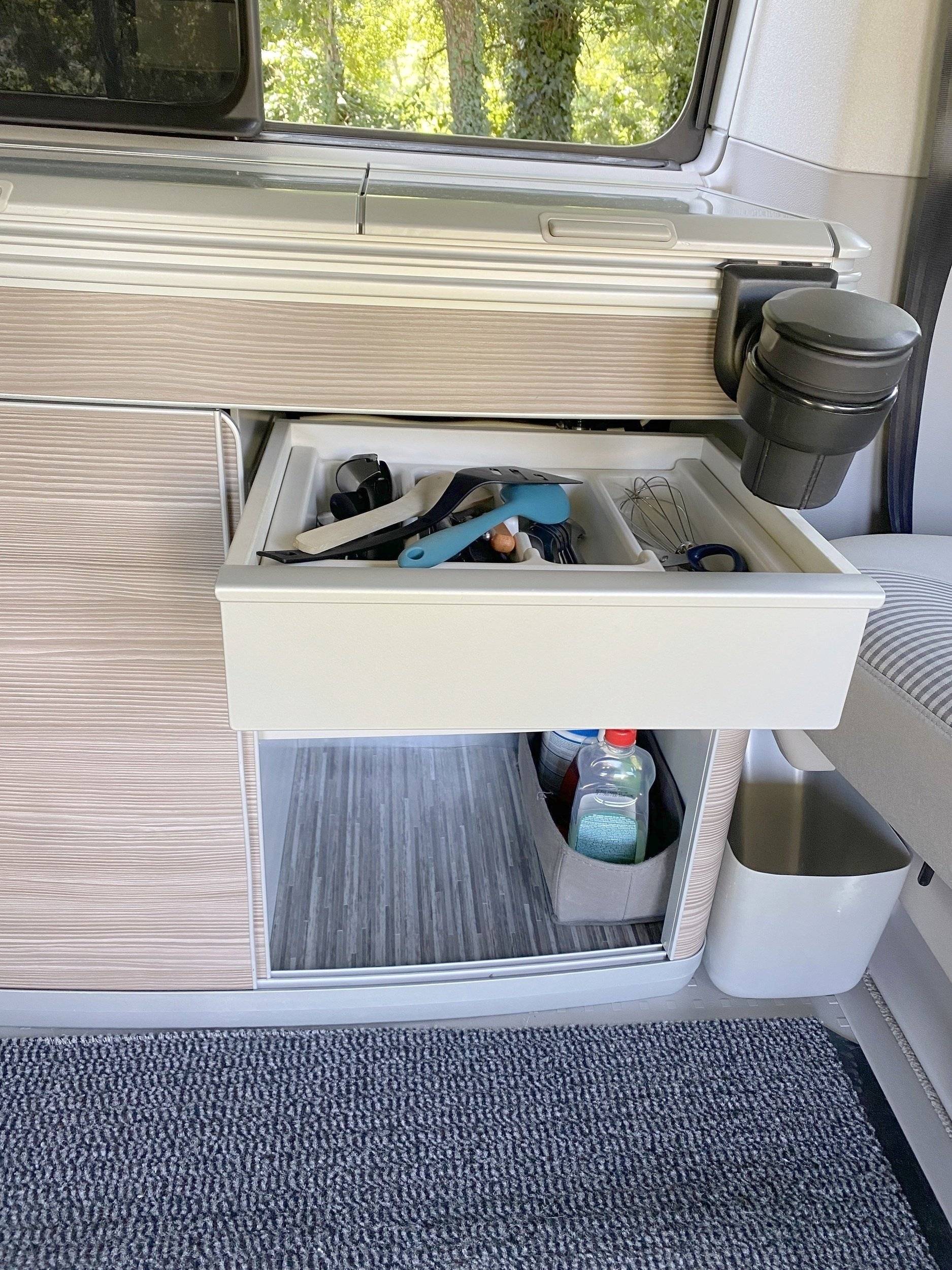 Volkswagen T6 California Coast