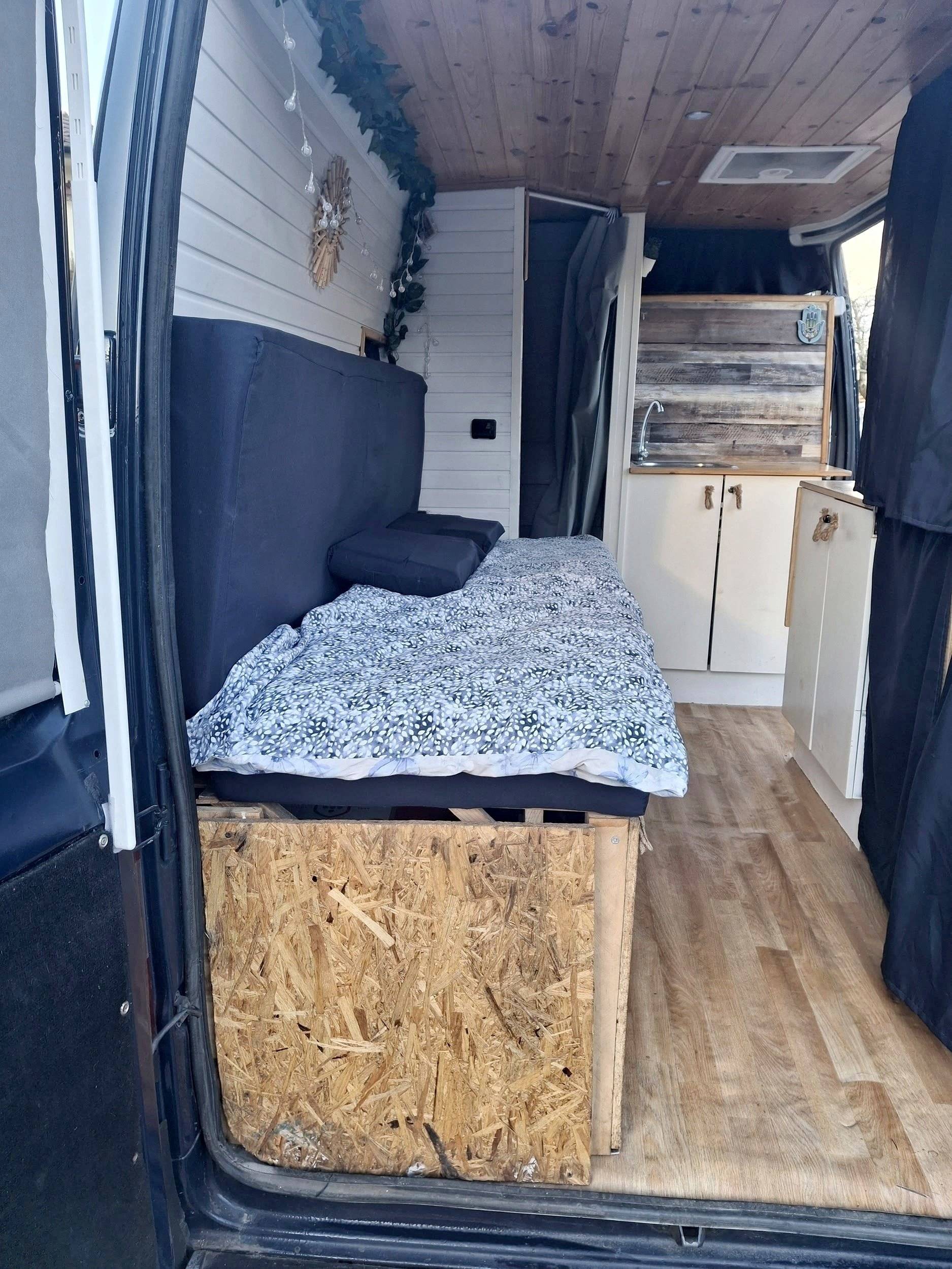 Berth Citroën Citroen jumper 2.5l - Yescapa