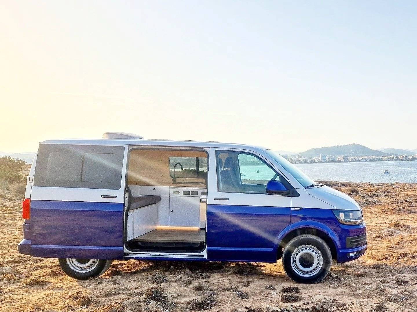 Caracol and friends Woody