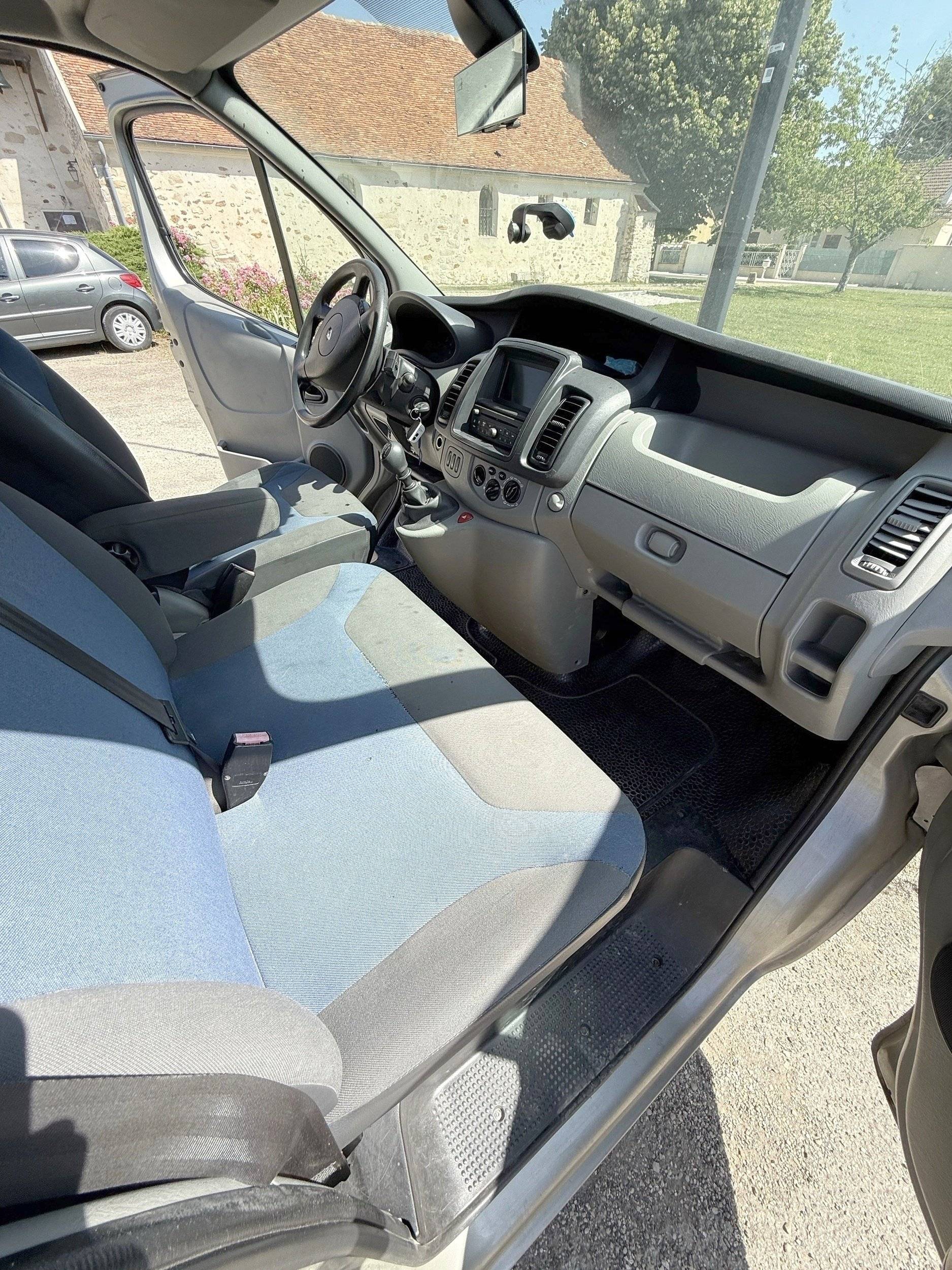 Renault Trafic 2 l 115 ch