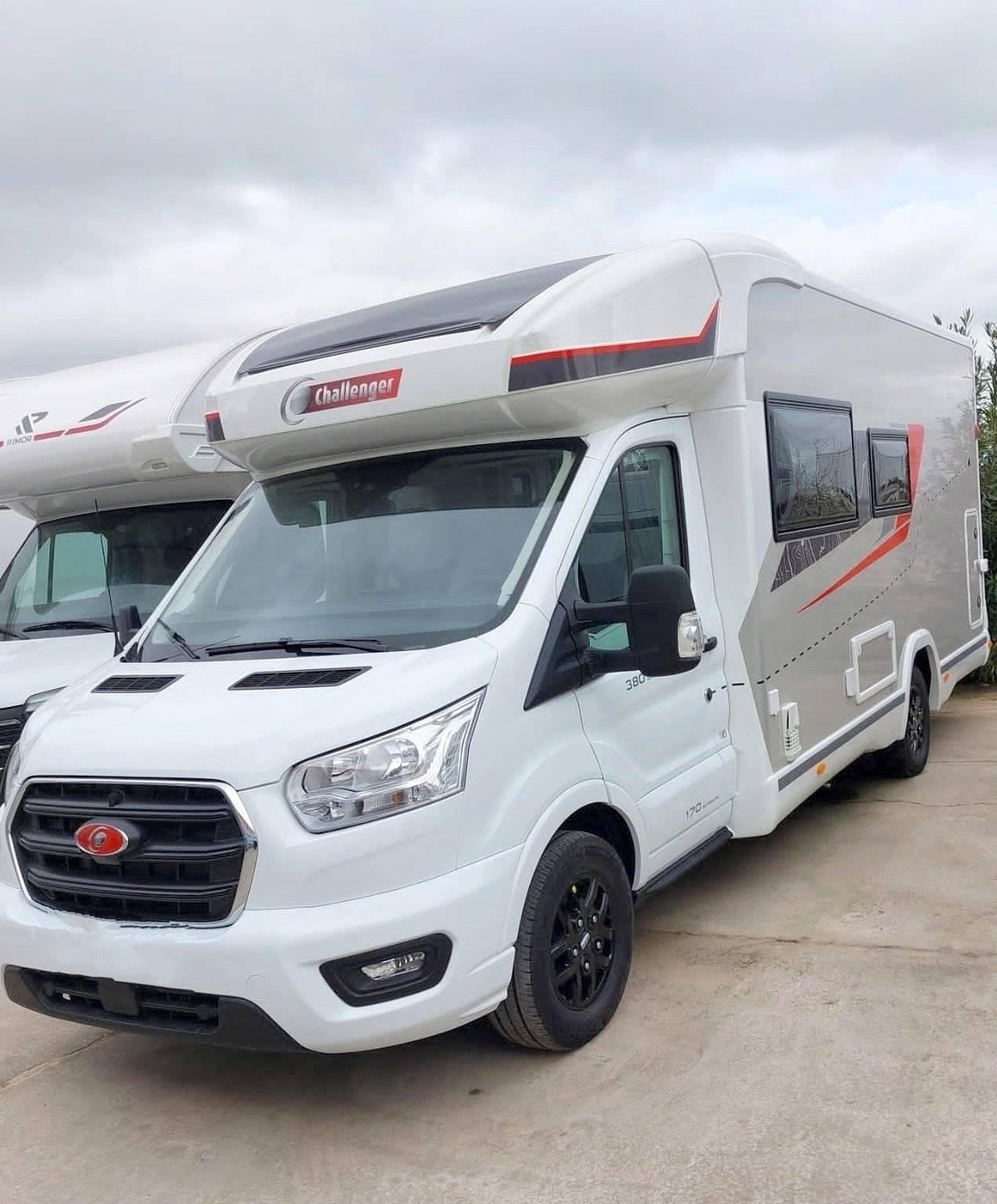 Challenger 380 GRAPHITE