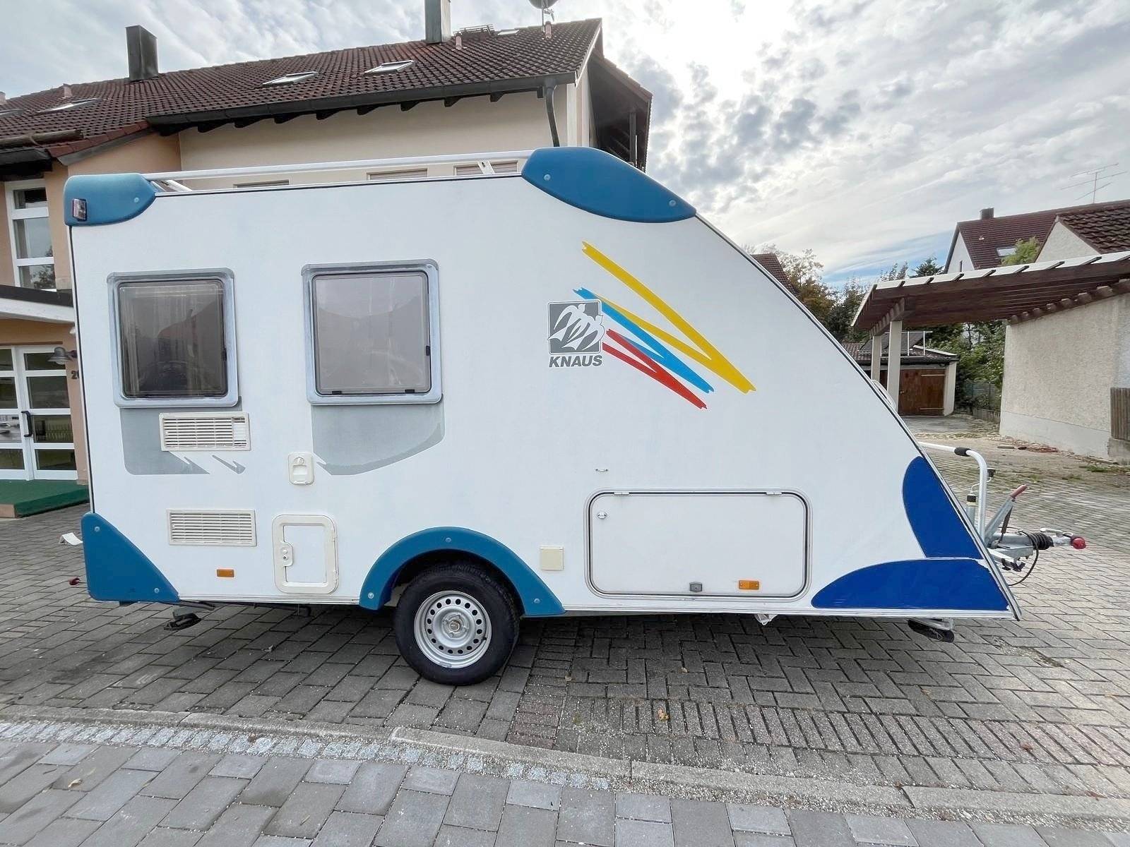 Front view from 3/4 Volkswagen keine - Yescapa