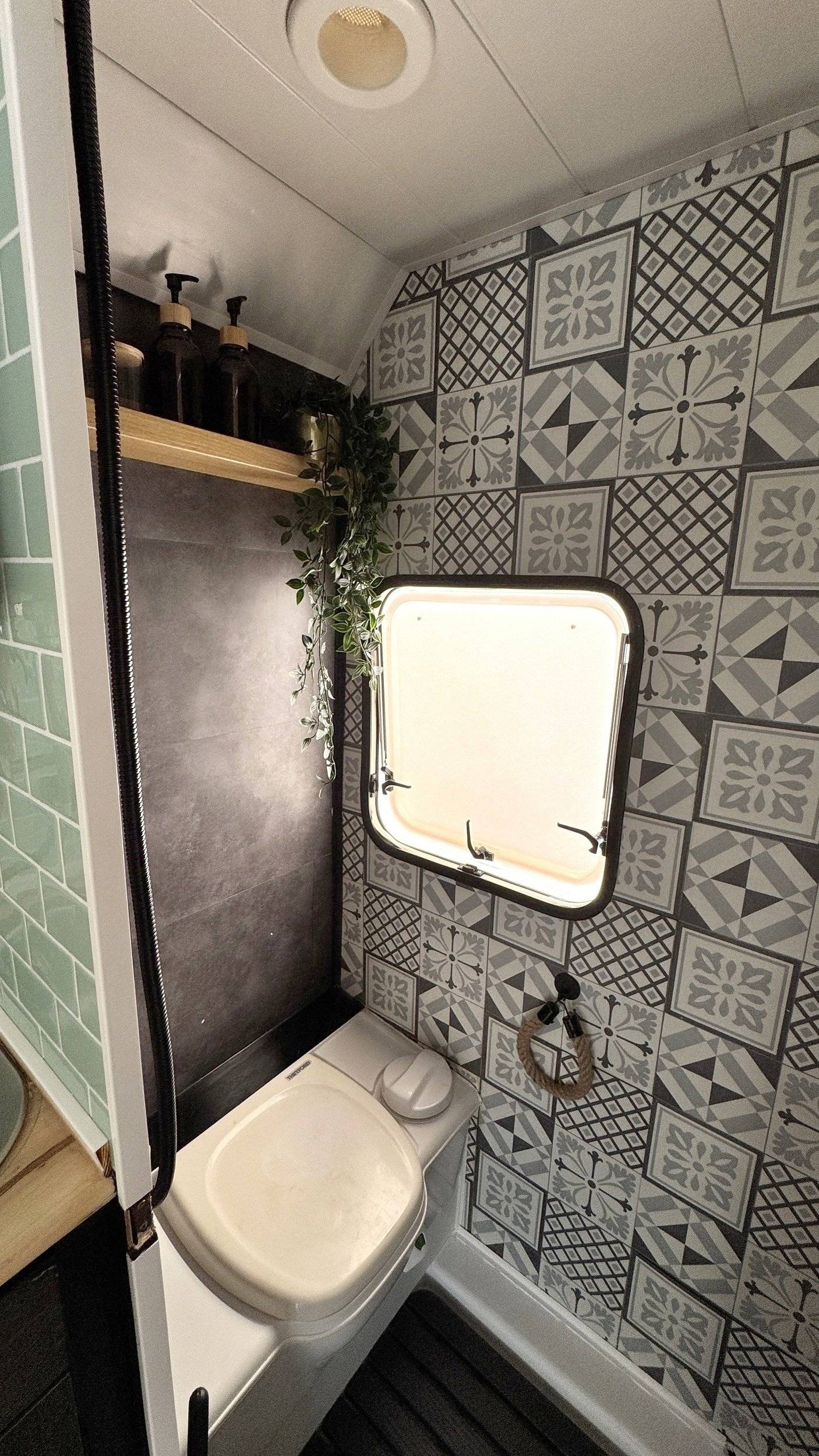 3 C Cartier/Brisebras Atalante