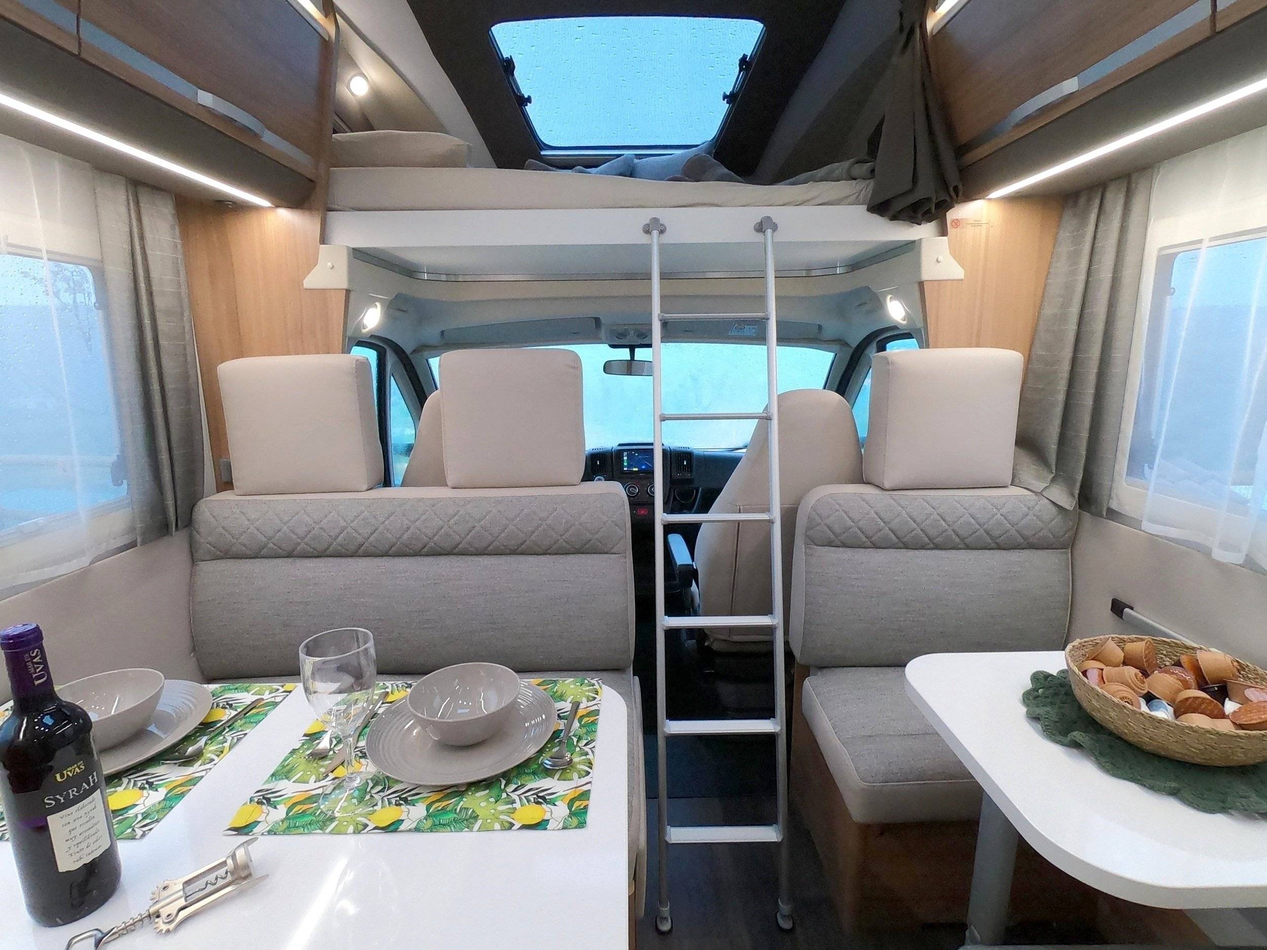 Adria ADRIA CORAL AXESS XL 670 DK