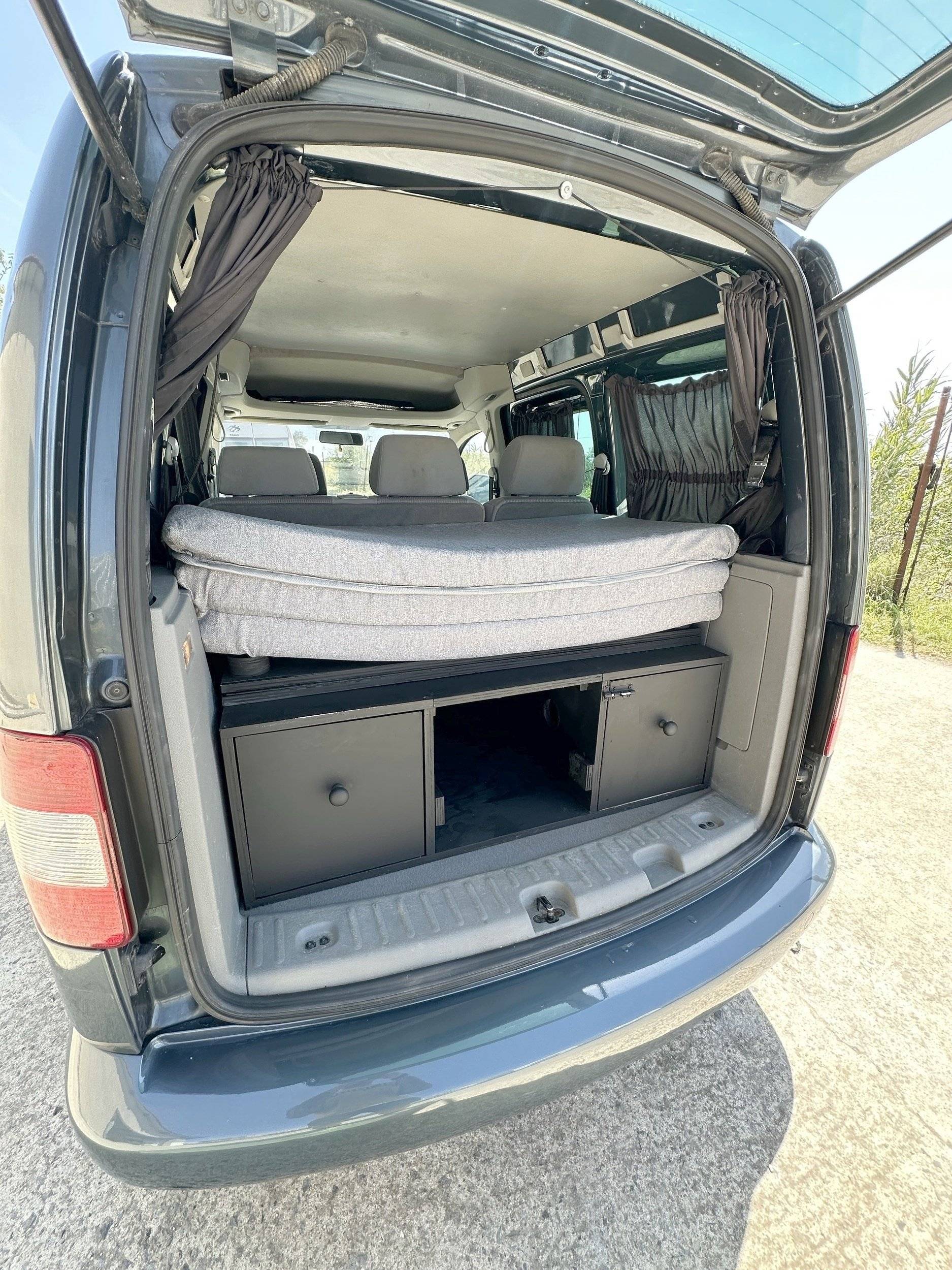 Volkswagen Caddy 1,6 l 75 ch