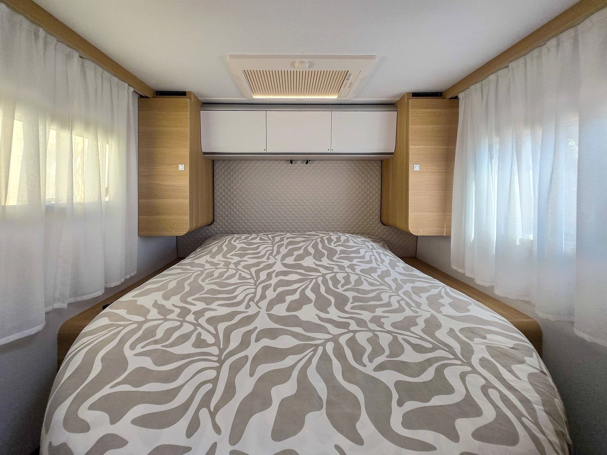 Adria Adria matrix plus 670 DC