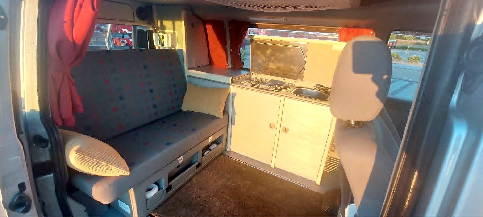 Coin repas Volkswagen 2.5 TDI - Yescapa