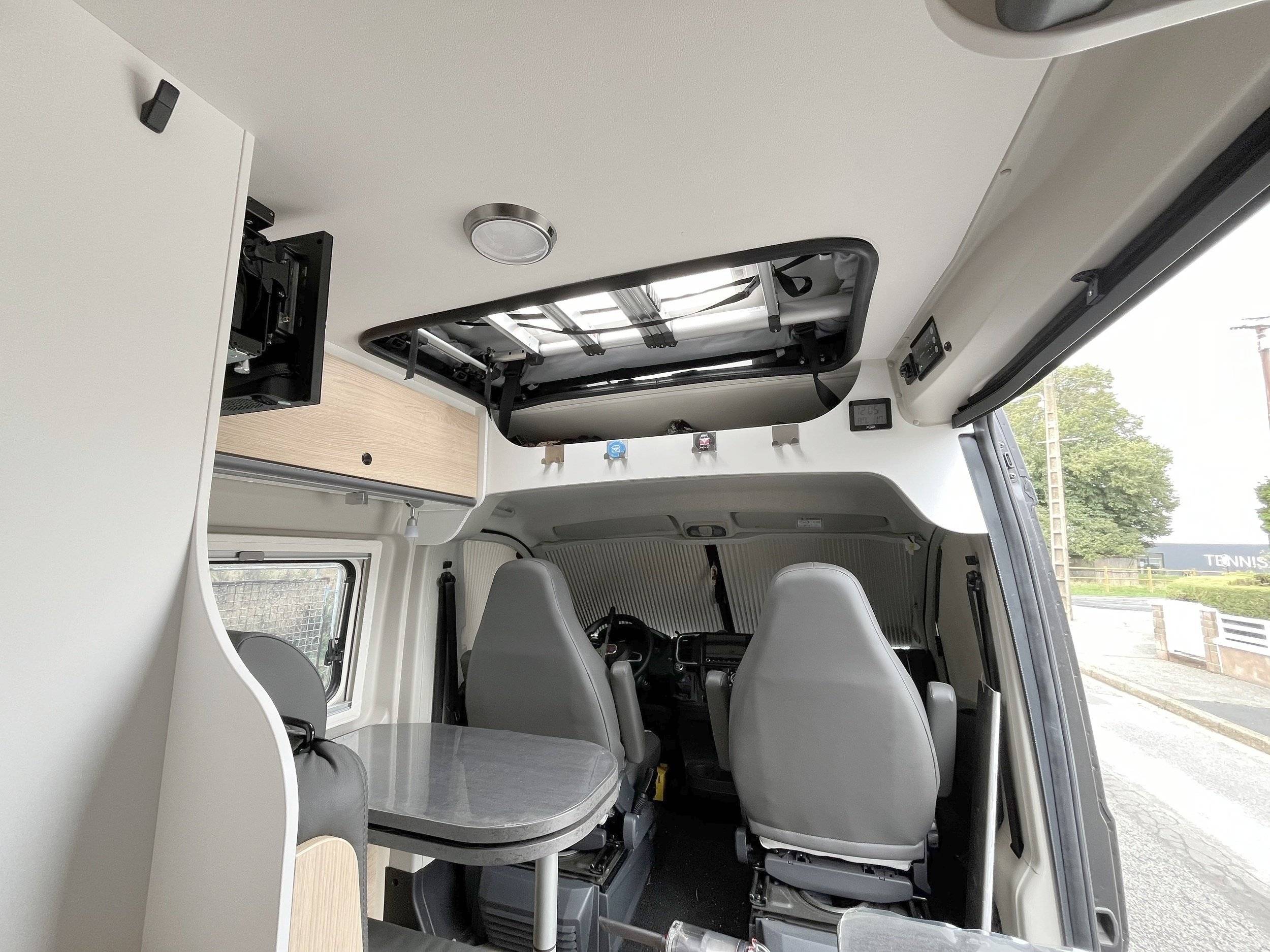 Sunlight SUNLIGHT CLIFF 640 ADVENTURE EDITION