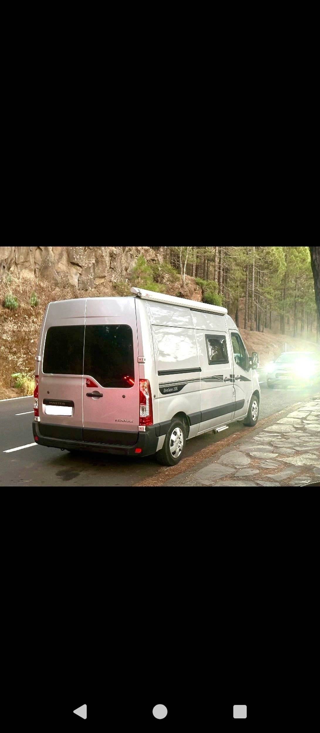 Schlafplätze Renault Master 2,3 l 145 ch - Yescapa