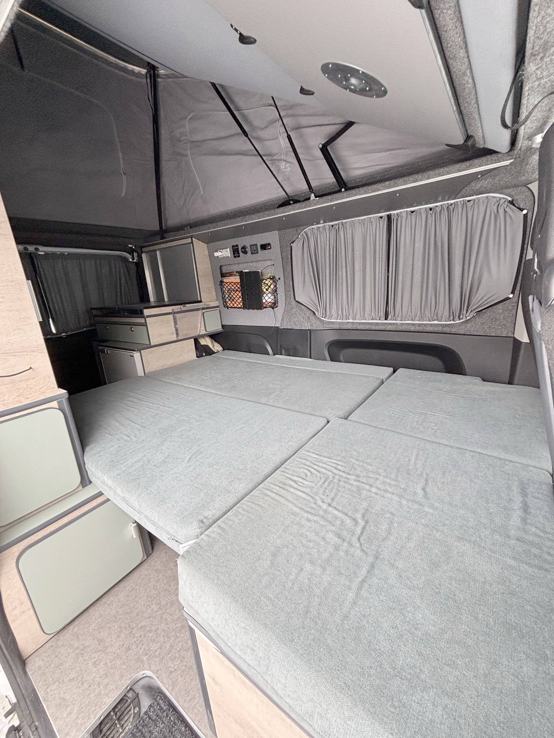 Couchages Renault Trafic 3 - Yescapa