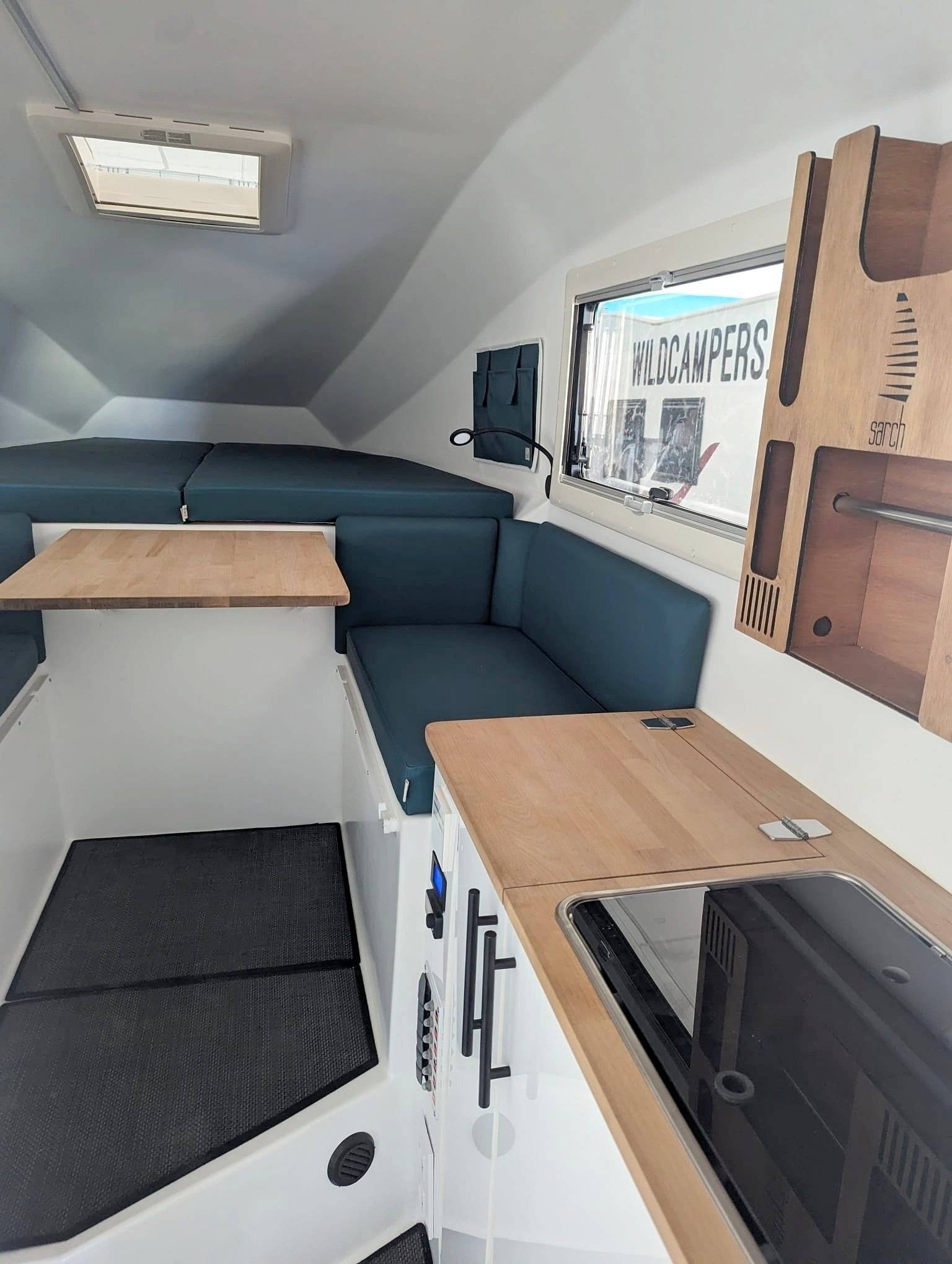 Custo Van Wildcampers