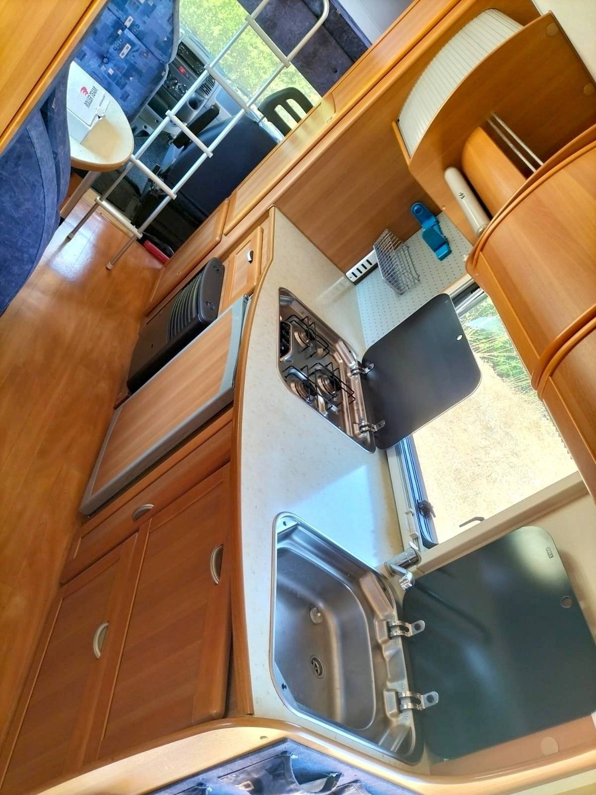 Kochnische Fiat Fiat ducato 2.8l JTD - Yescapa