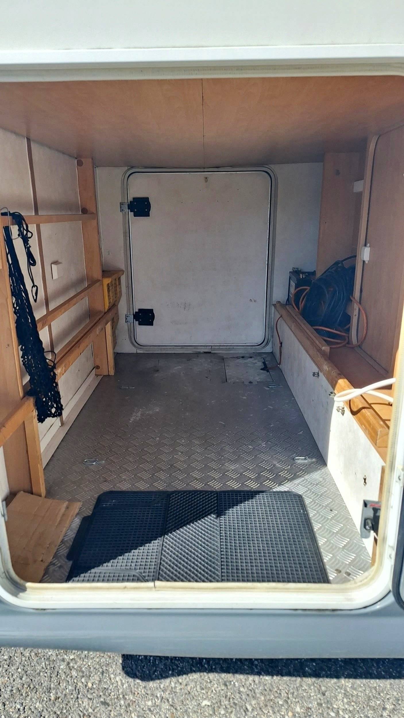 Challenger Transit 2,2 l TDCi 110 ch.