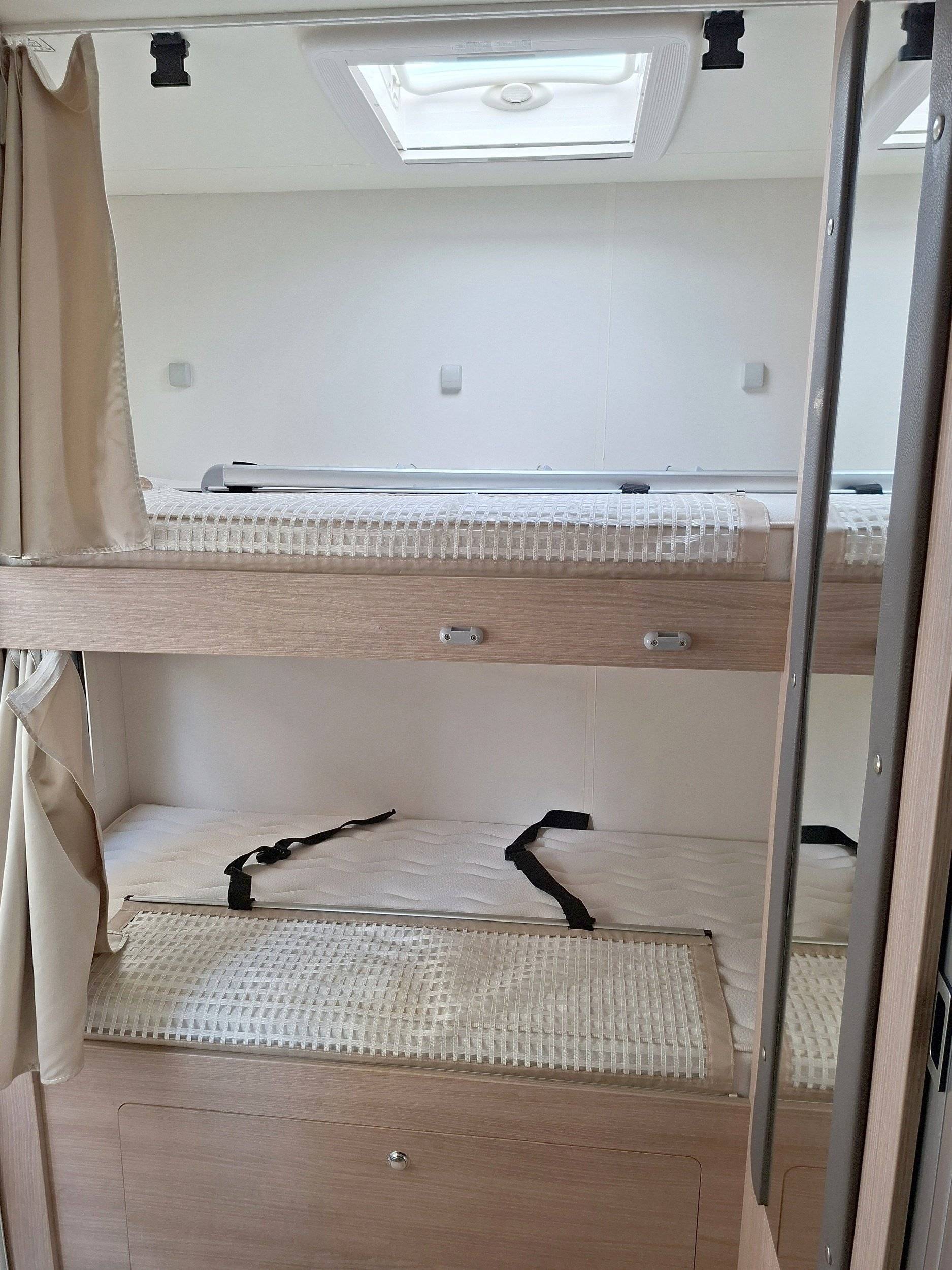 Berth Fiat 2,3 l 130 ch. - Yescapa
