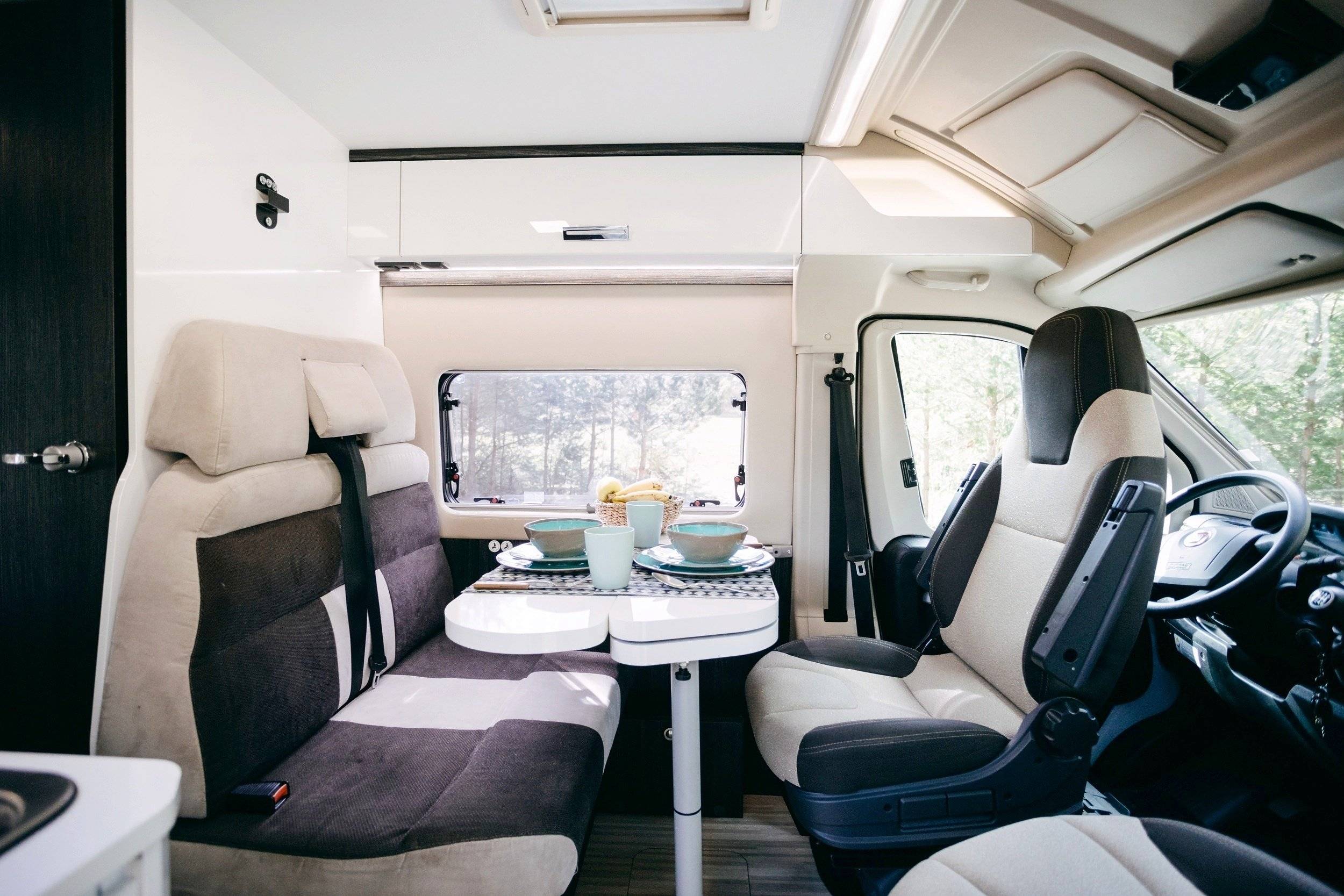 Dining Area Fiat FIAT DUCATO - Yescapa