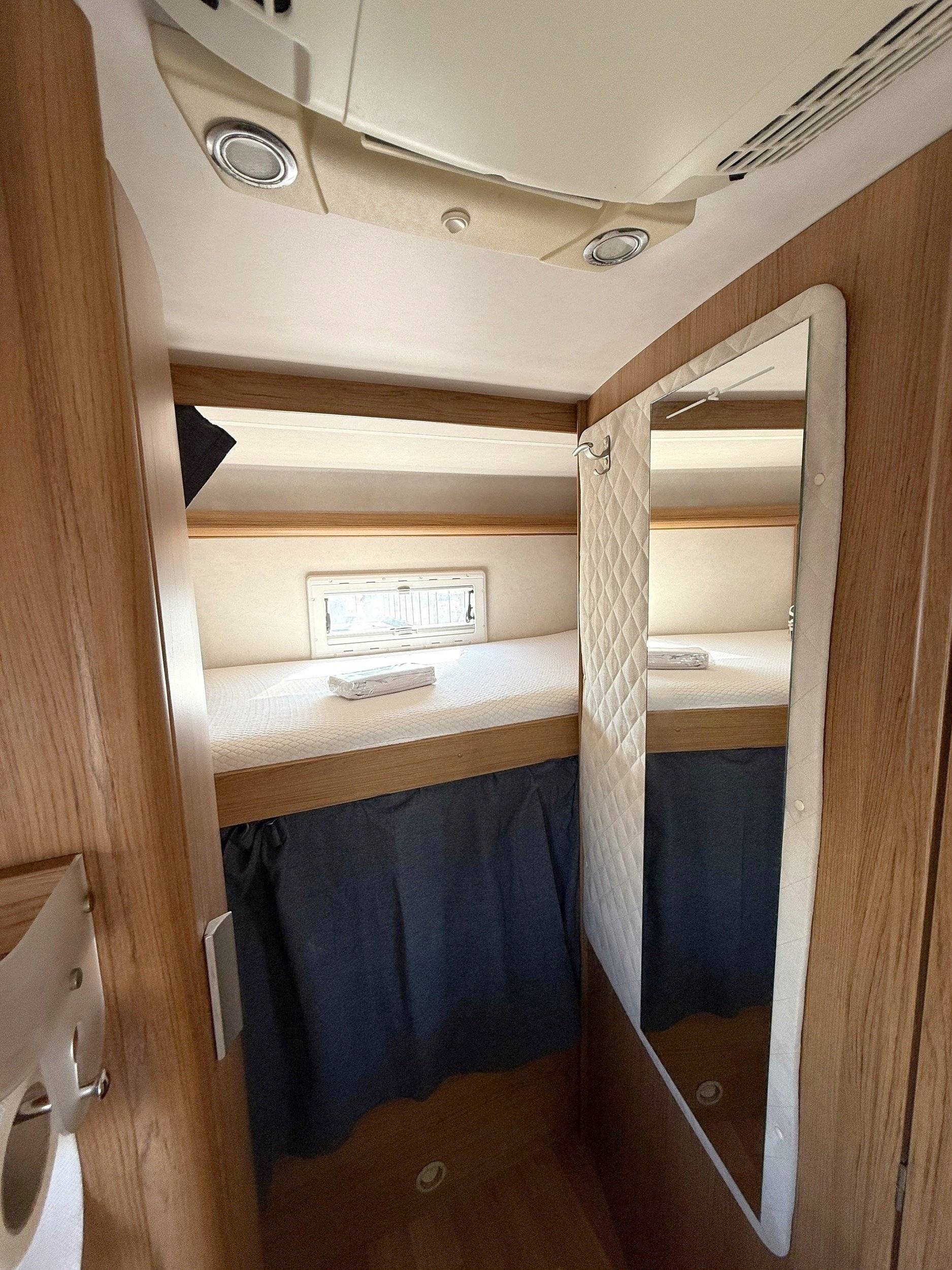 3 C Cartier/Brisebras Ford