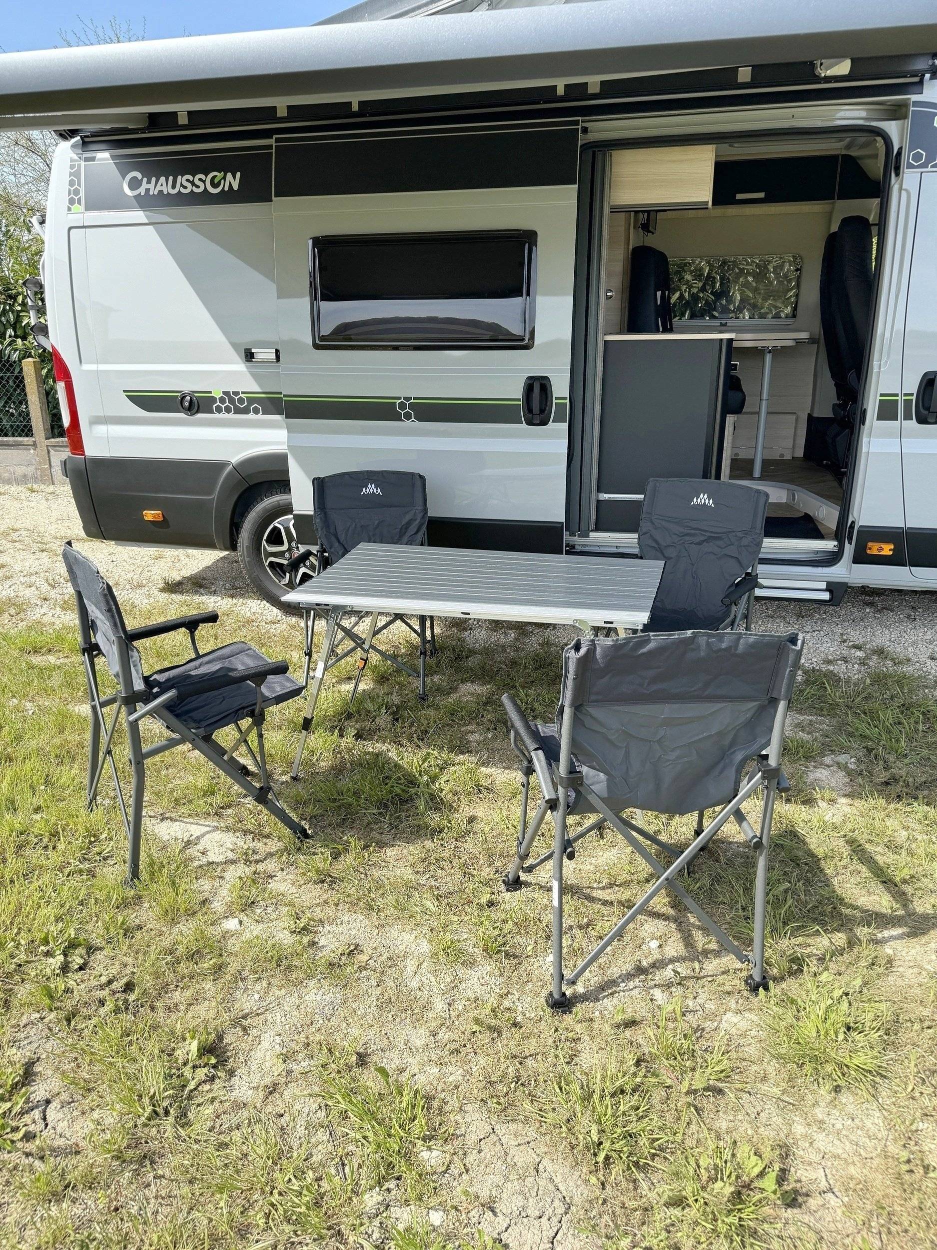 Chausson V690
