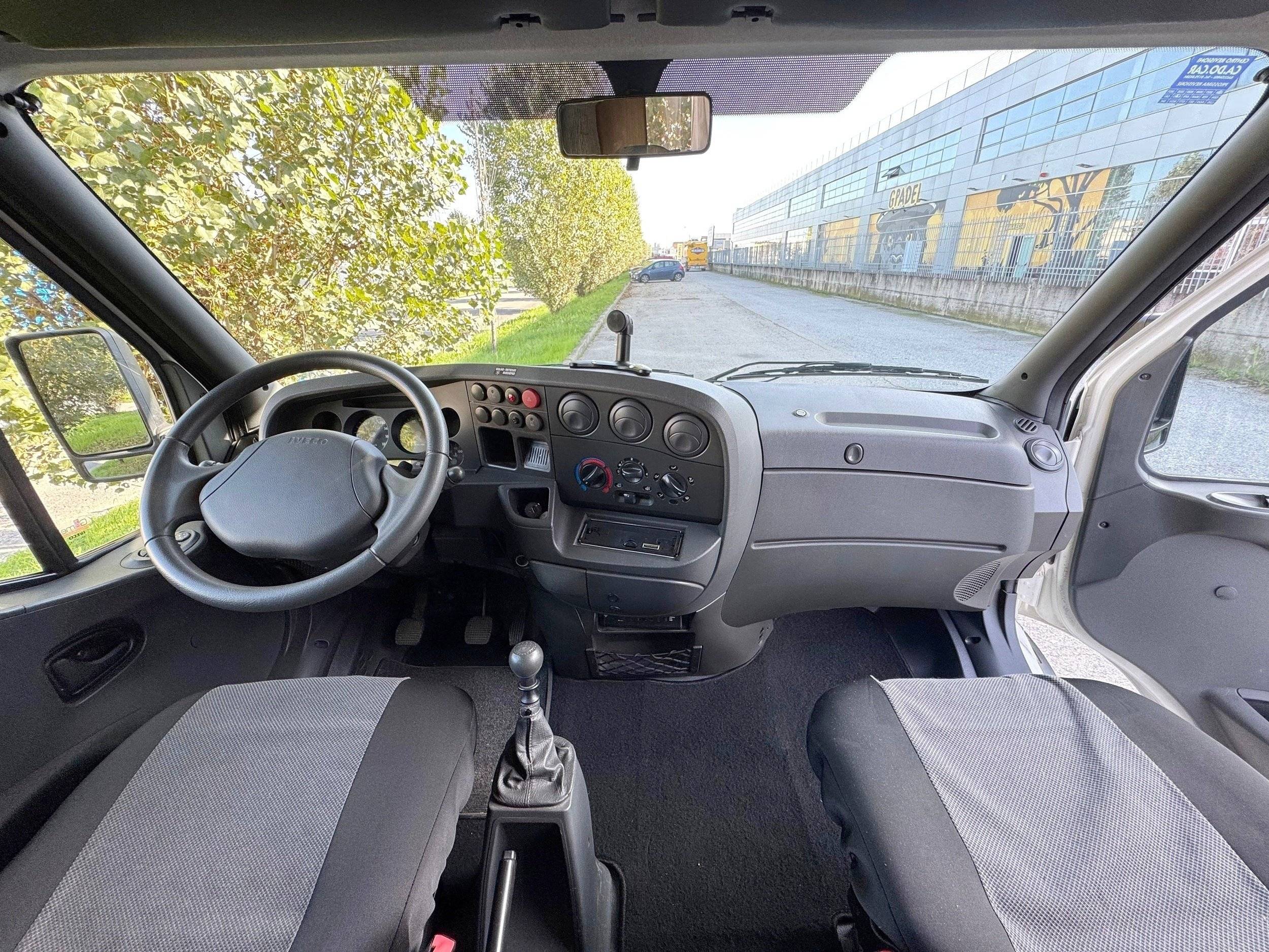 Cabina di guida Iveco Iveco - Yescapa