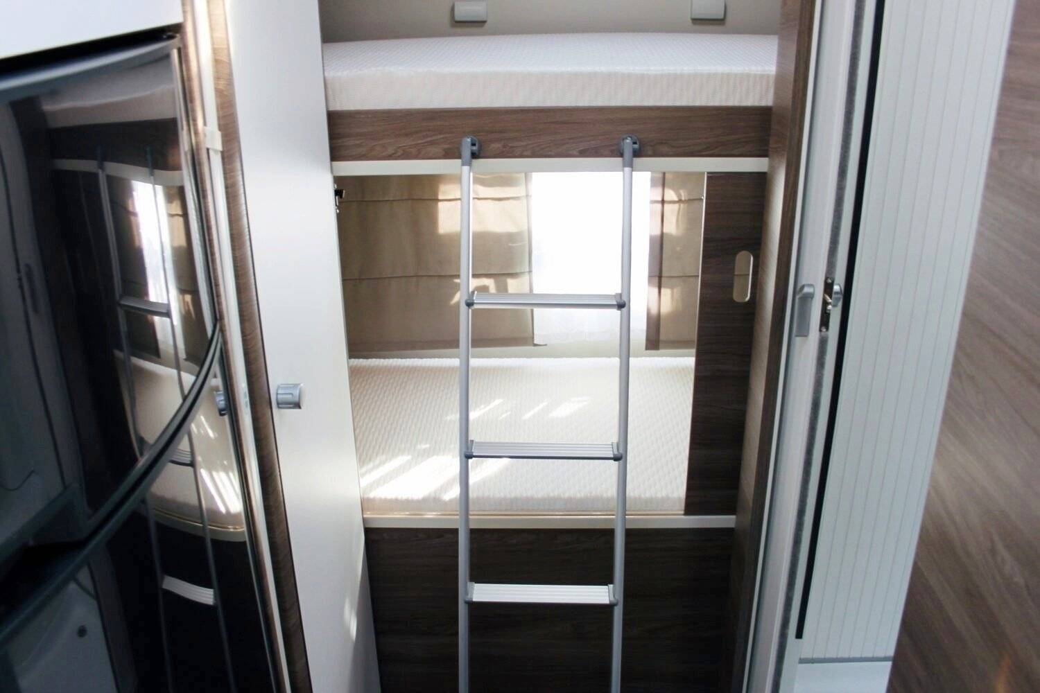 Knaus Live Traveller 600DKG