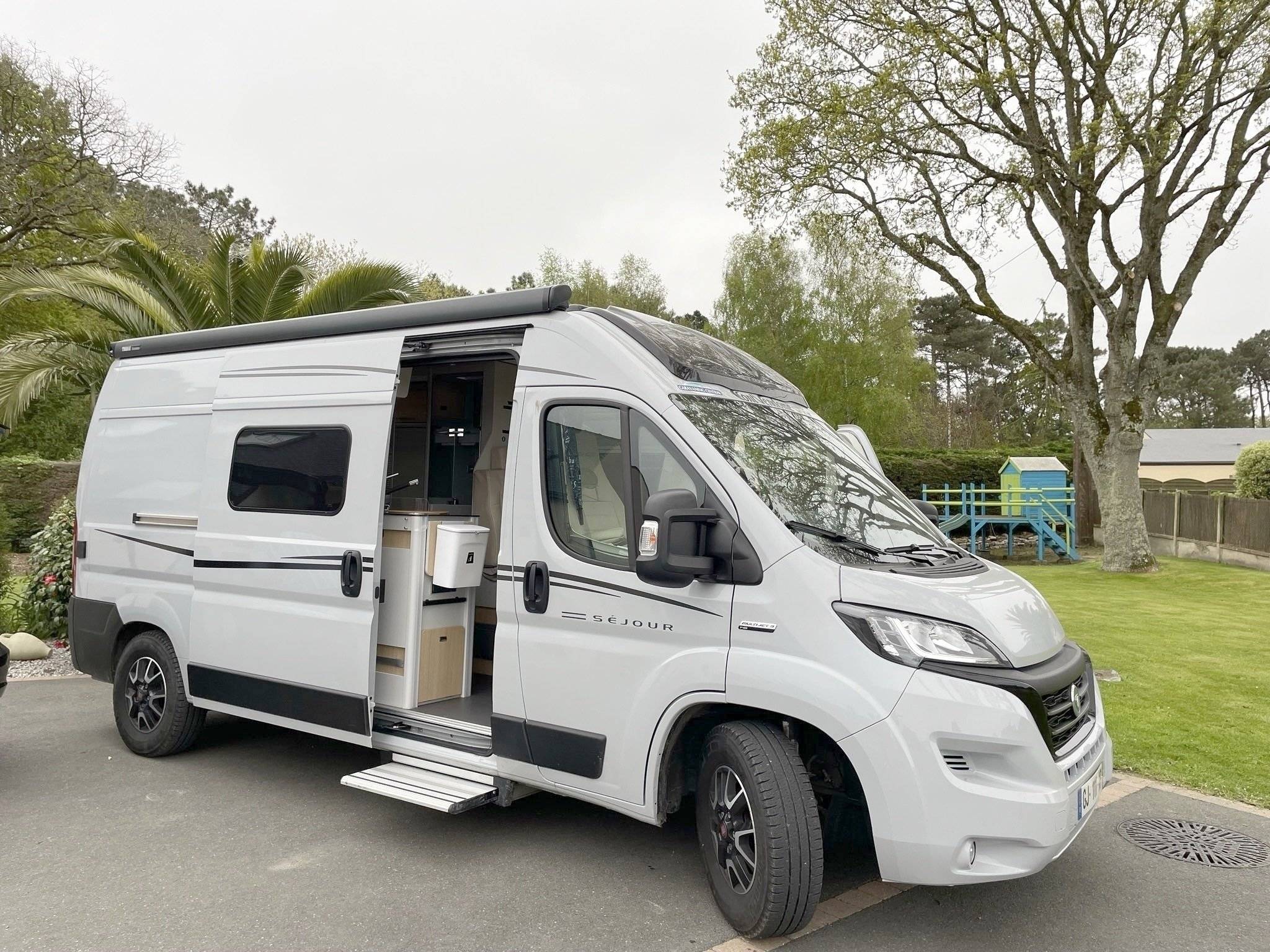 Font Vendôme Leader Camp