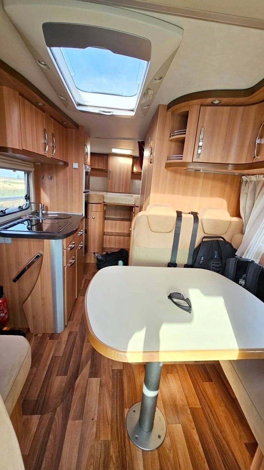 Hymer T664SL