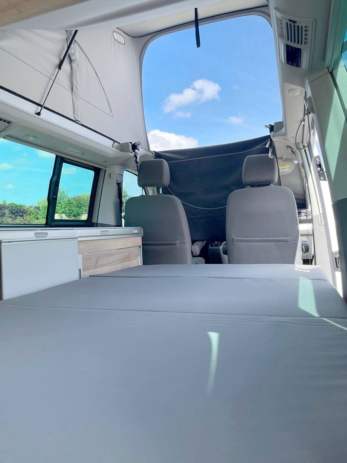 Volkswagen Volkswagen T6.1 California Coast