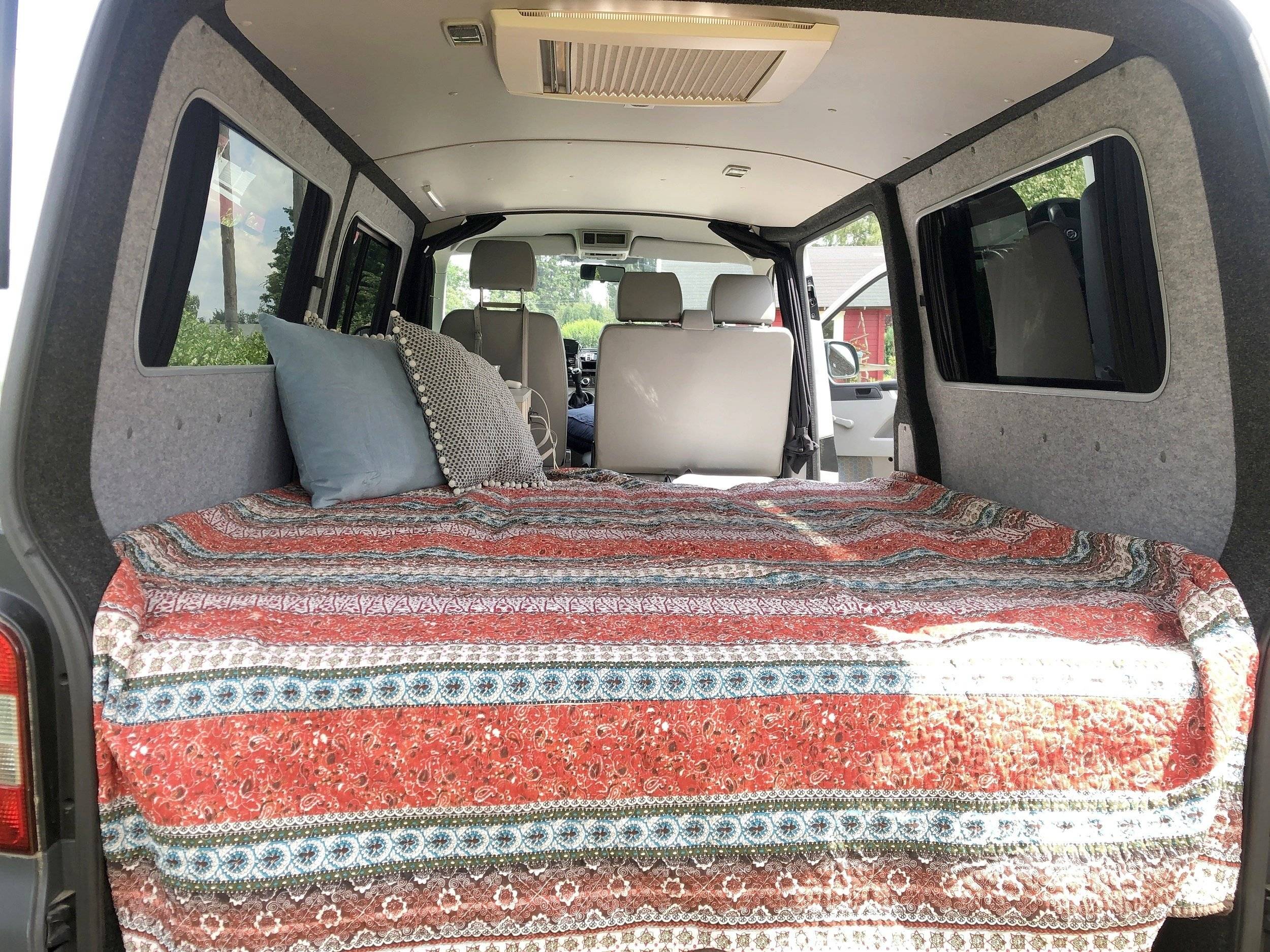 Berth Volkswagen Volkswagen Transporter - Yescapa