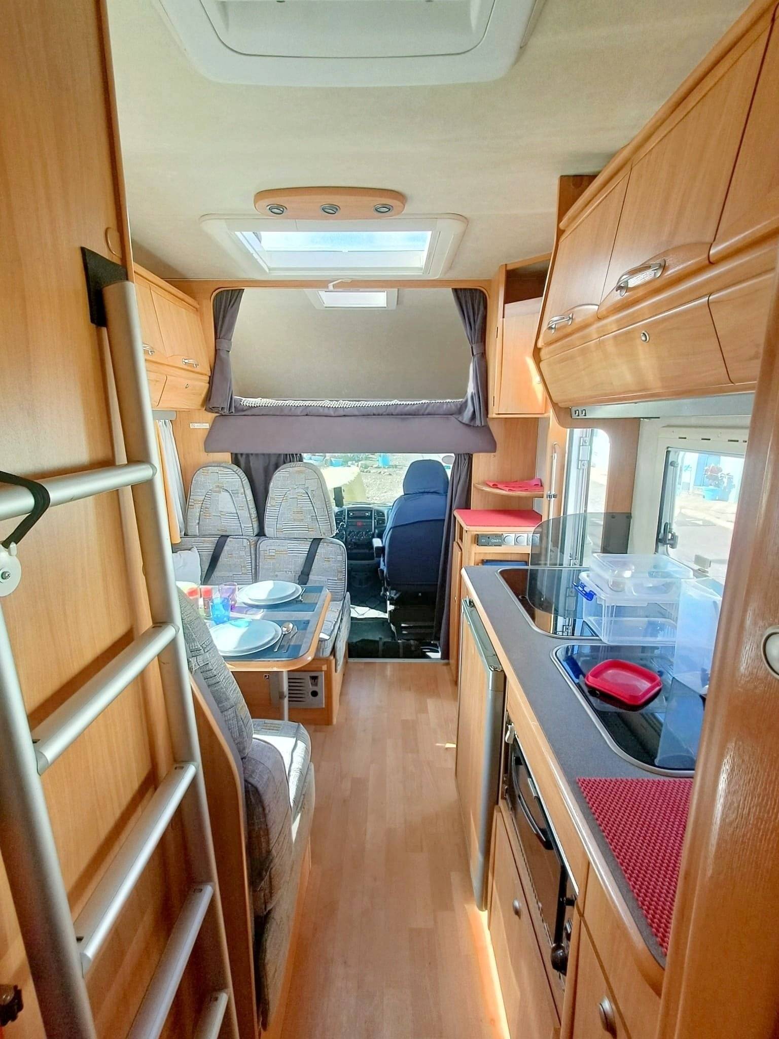 Adria Coral s650