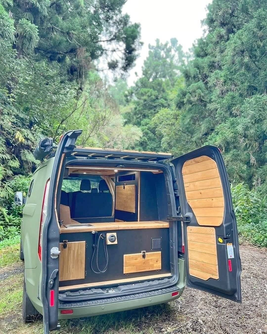 Concept Van Loisirs Transit Custom 2,0 l 130 ch