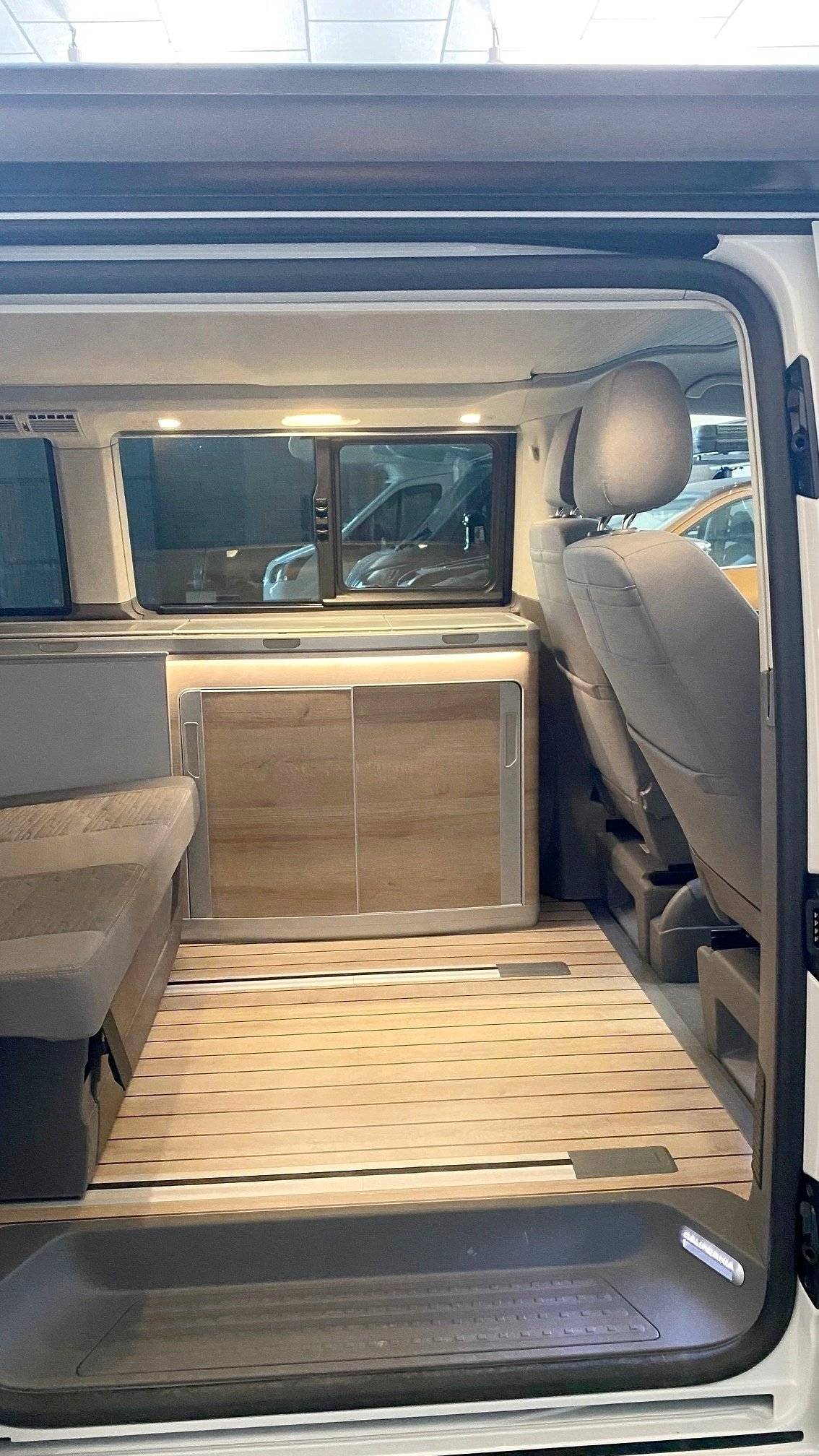 Volkswagen Volkswagen T6.1 California OCEAN