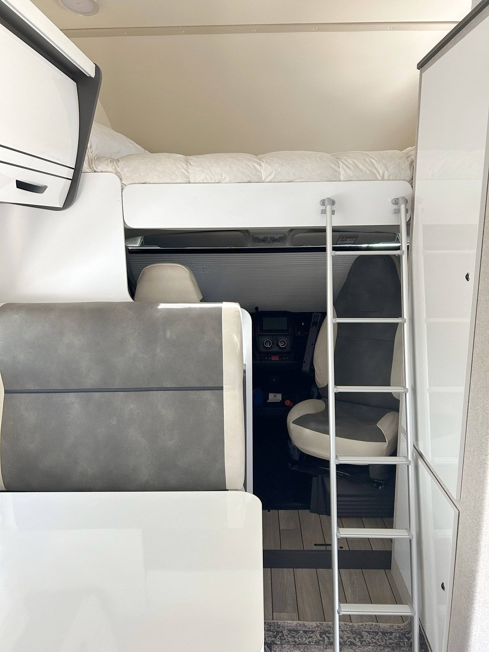 Mclouis McLouis Glamys