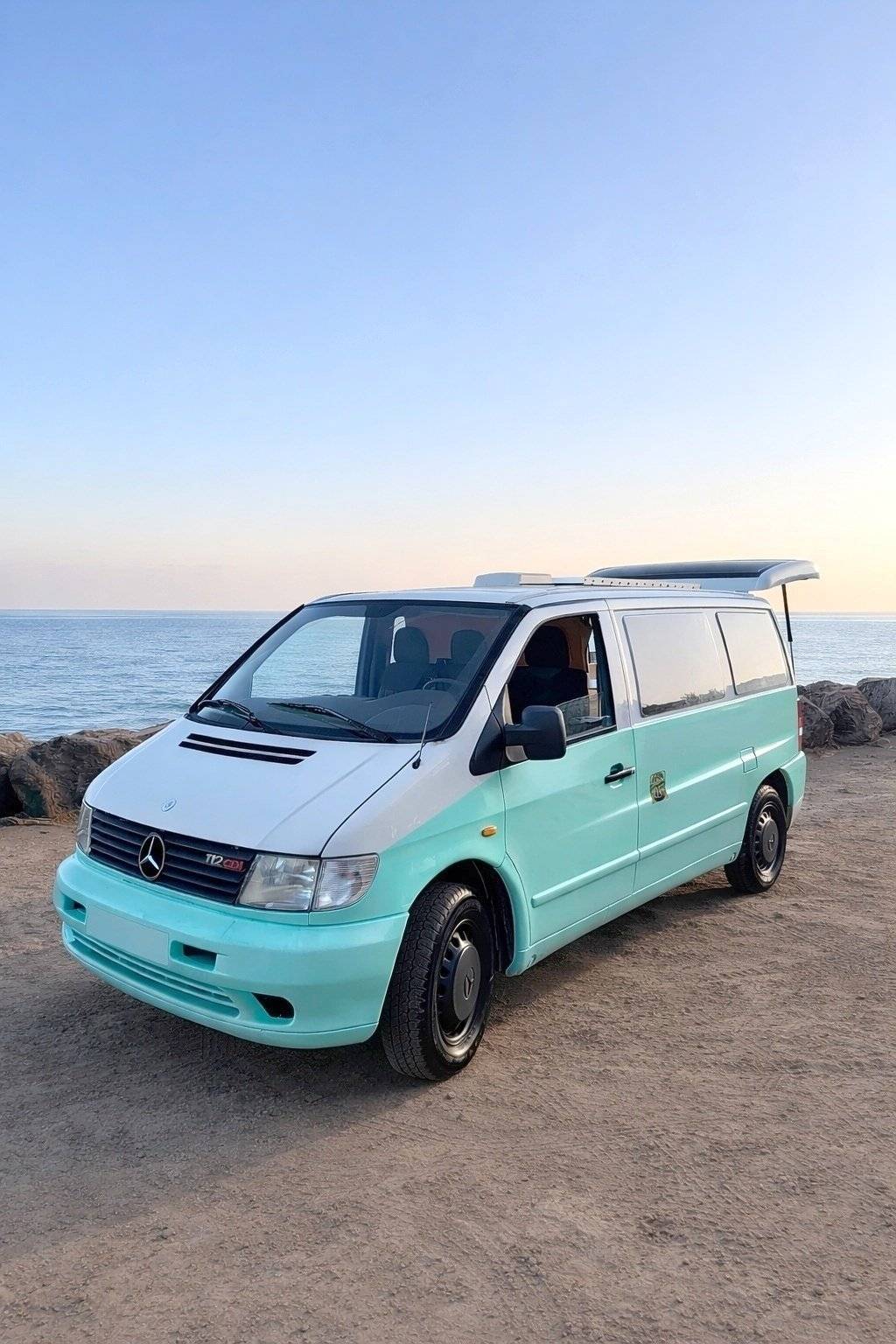 Vista del vehicle angle davanter Mercedes vito 2.3 - Yescapa