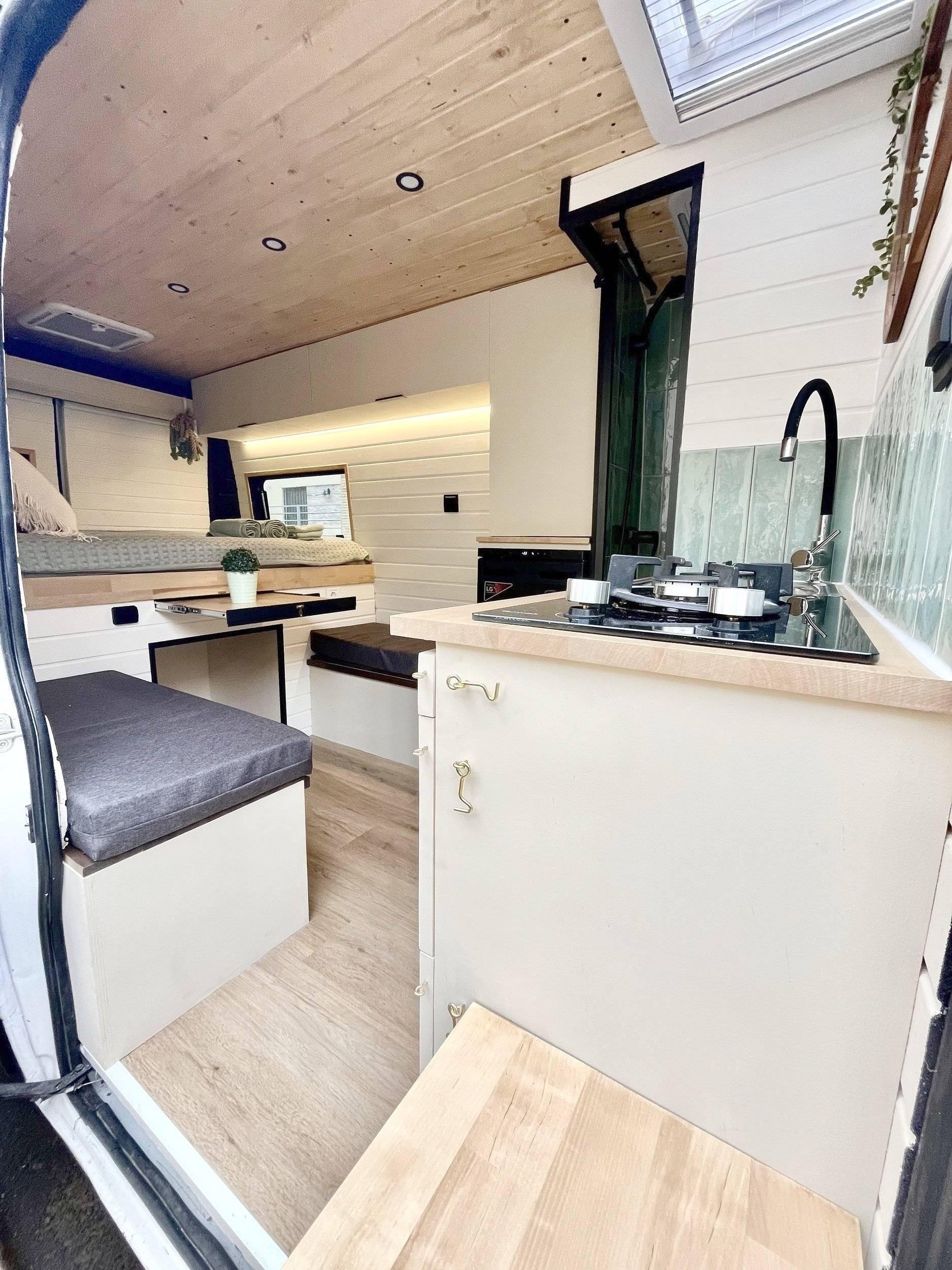 PEUGEOT Boxer 2,0 l 130 ch