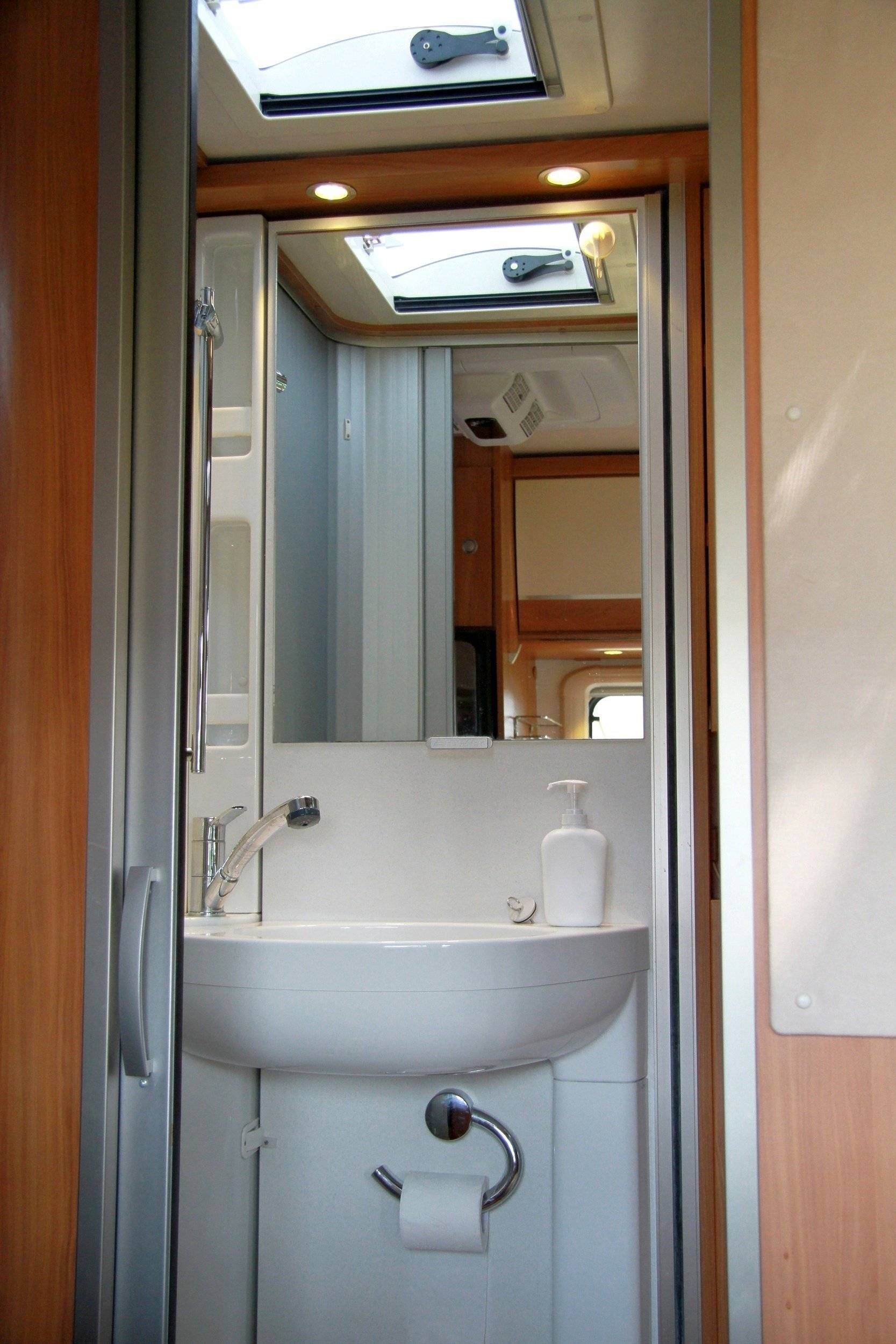 Hymer Exisis-i-678