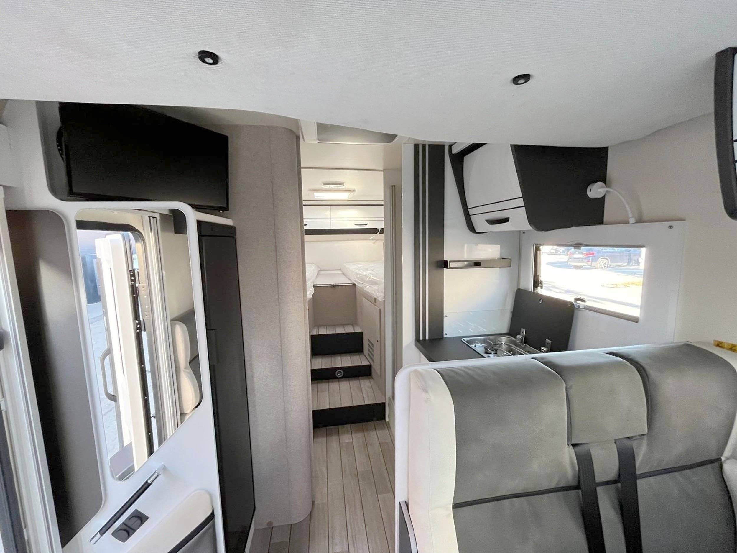 Eethoek Ford Transit 2,0 l 170 ch - Yescapa