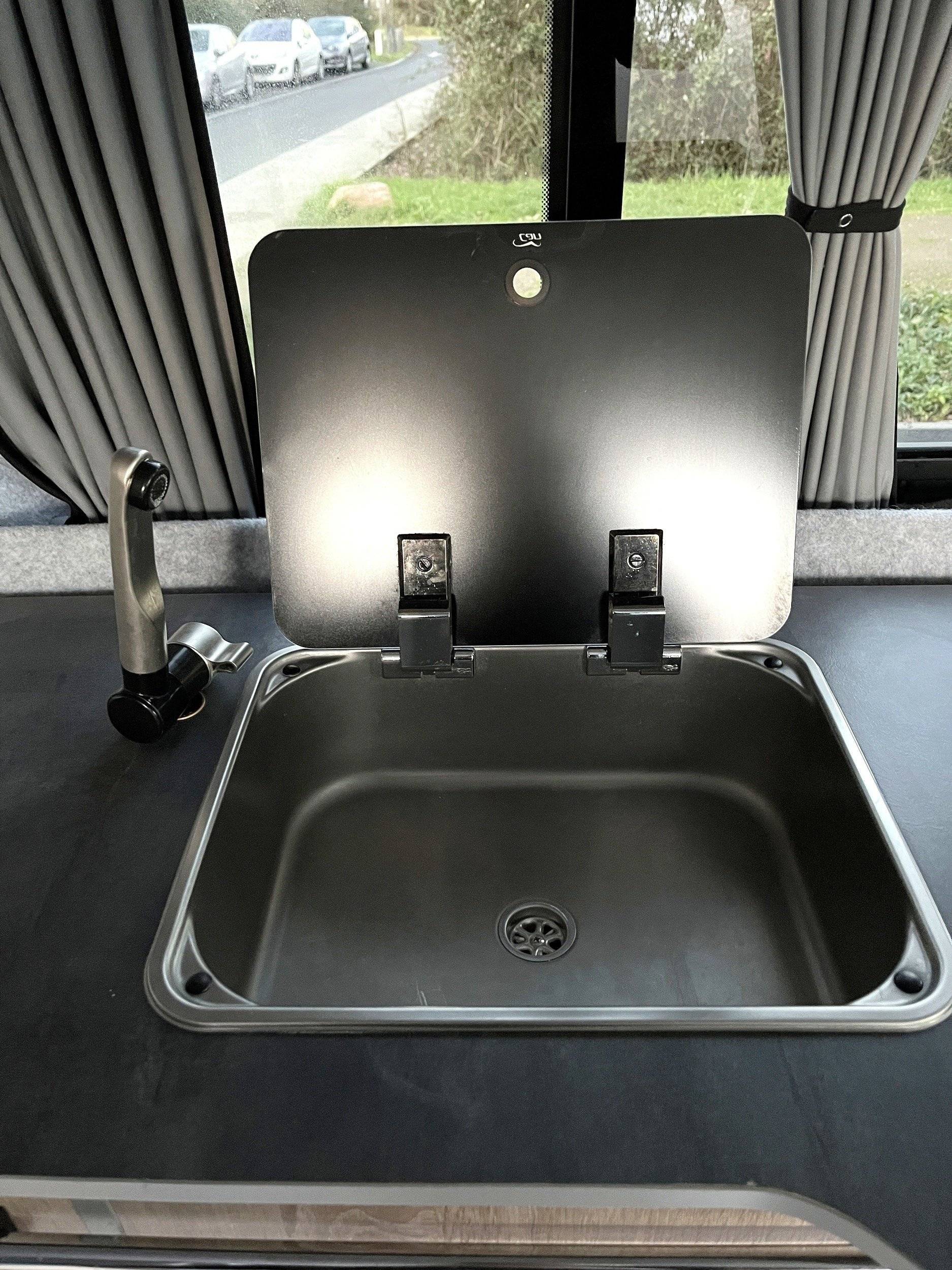 Kitchen Opel Vivaro - Yescapa