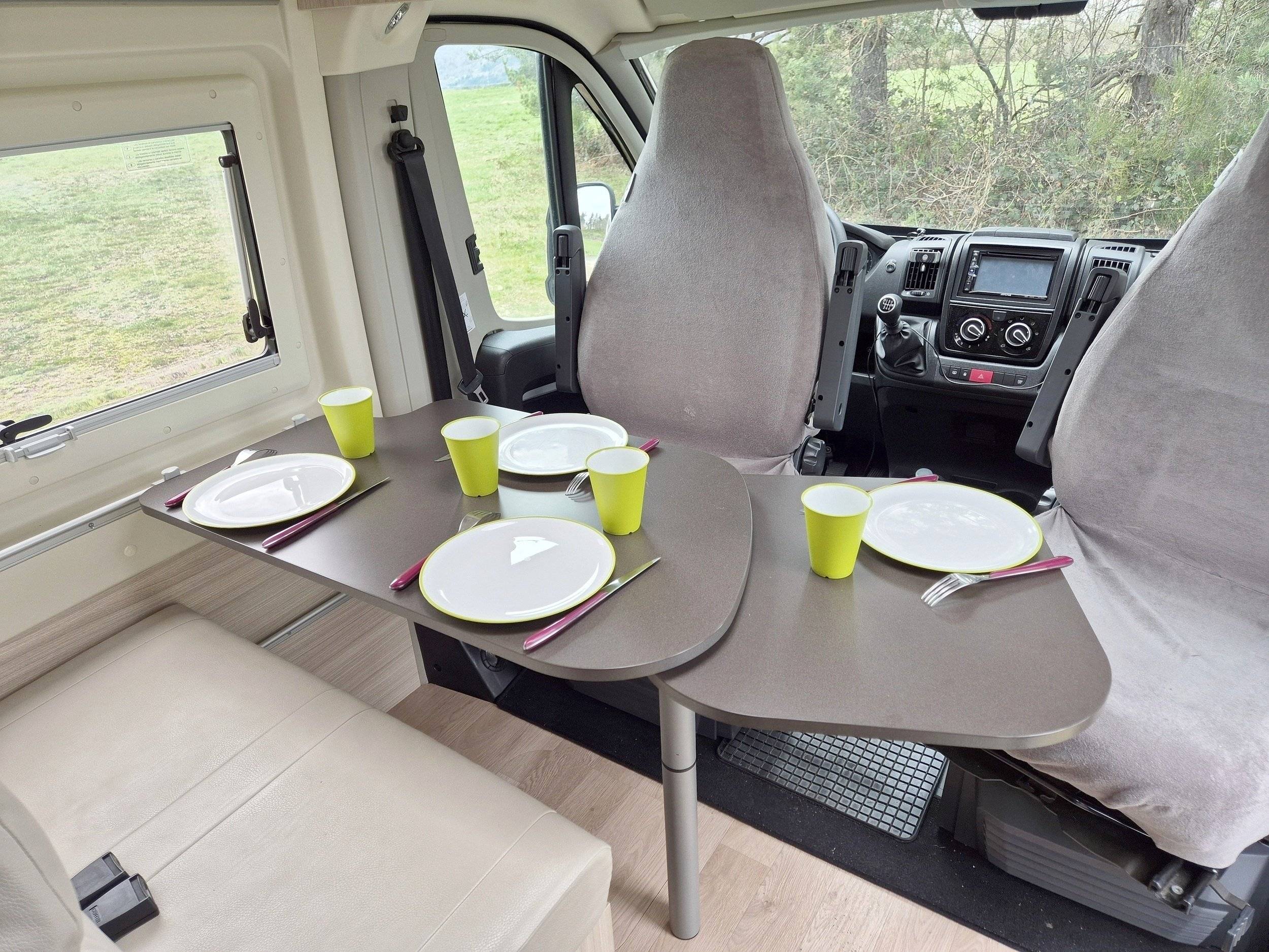 Dinette Fiat Fiat ducato - Yescapa