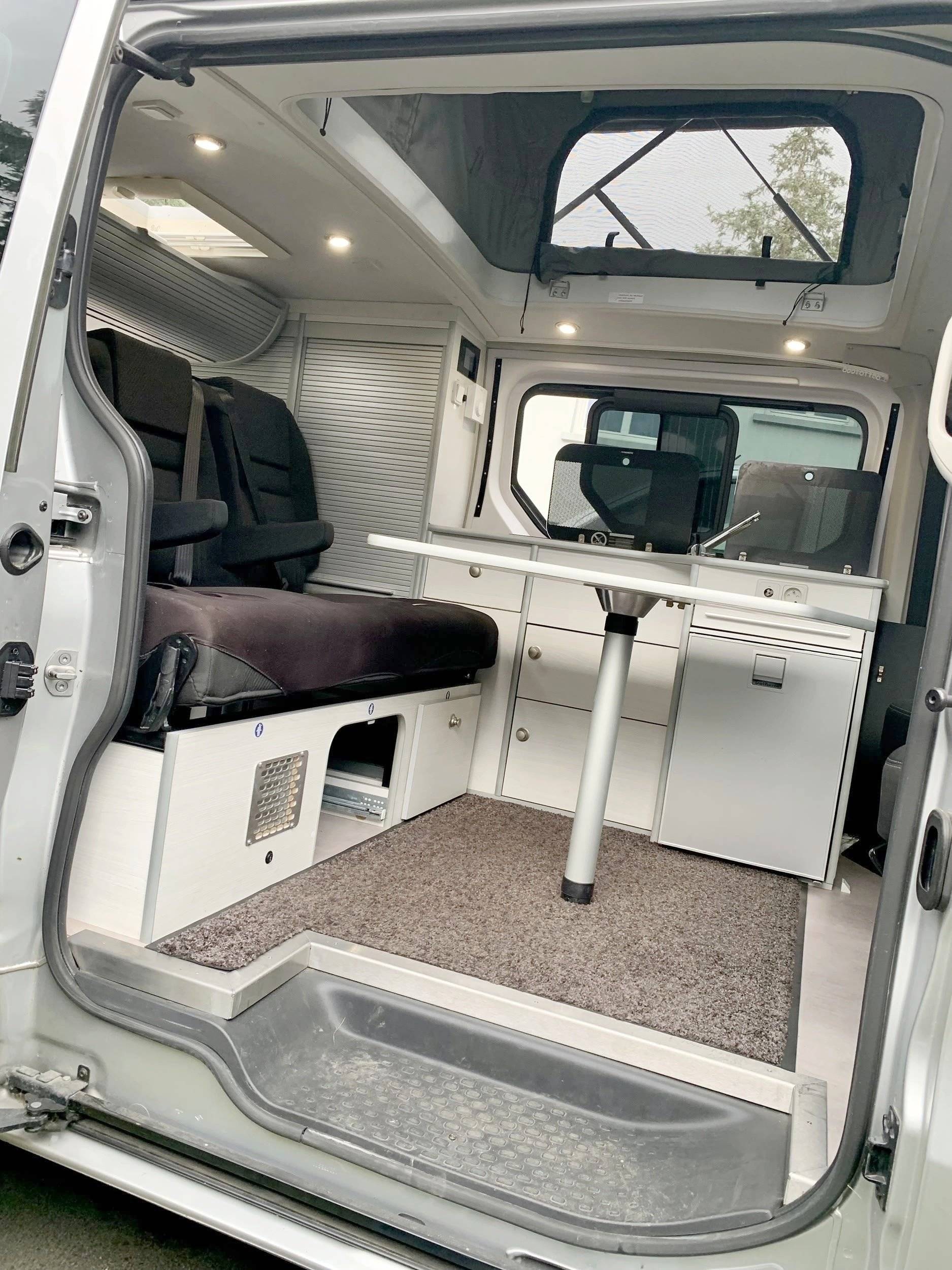 Comedor Renault Trafic 1,6 l 125 ch - Yescapa