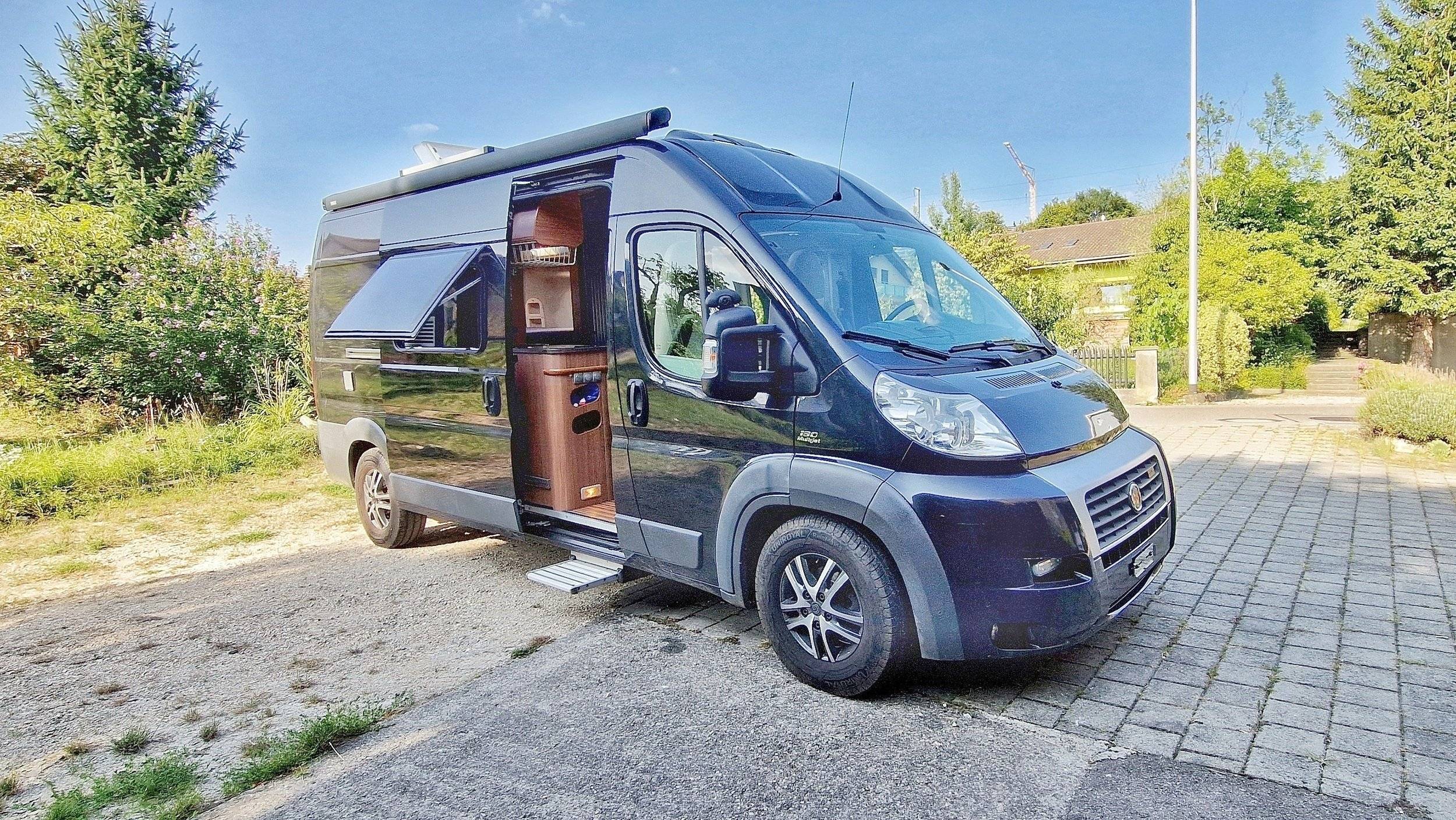 Vista de 3/4 Fiat 2,3 l 130 ch. - Yescapa