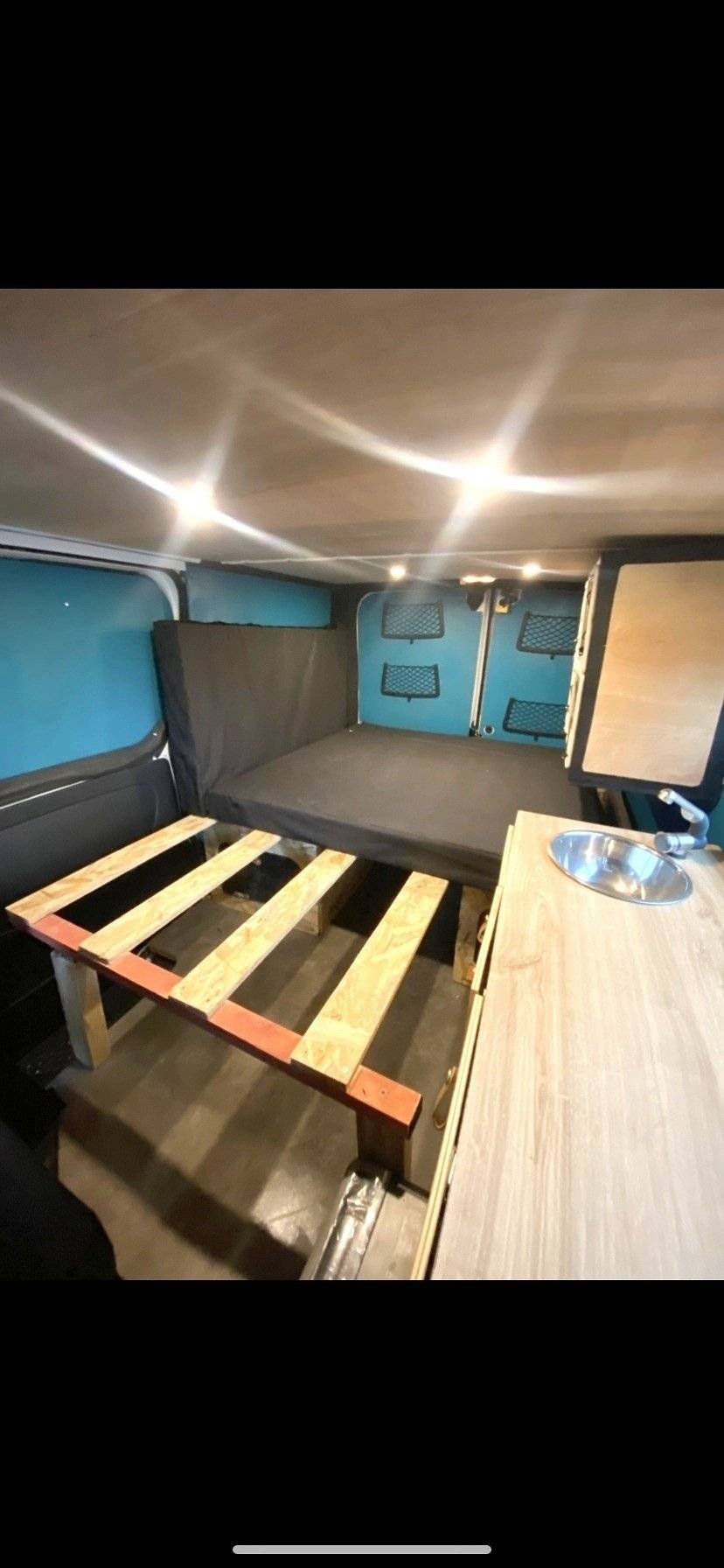 Couchages Nissan NV300 - Yescapa