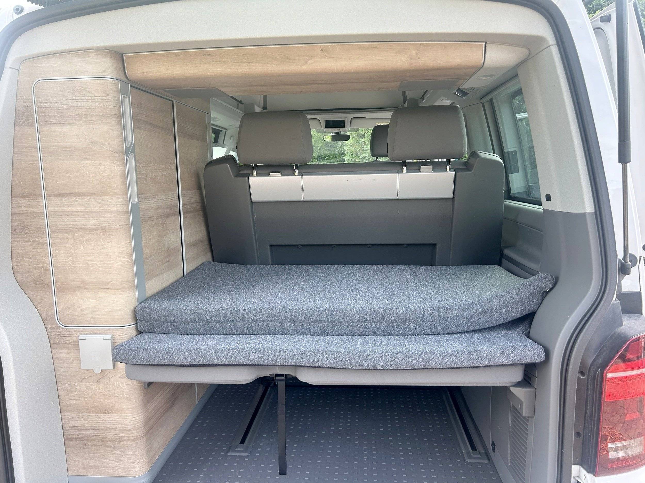 Slaapplaatsen Volkswagen Volkswagen T6.1 California OCEAN - Yescapa