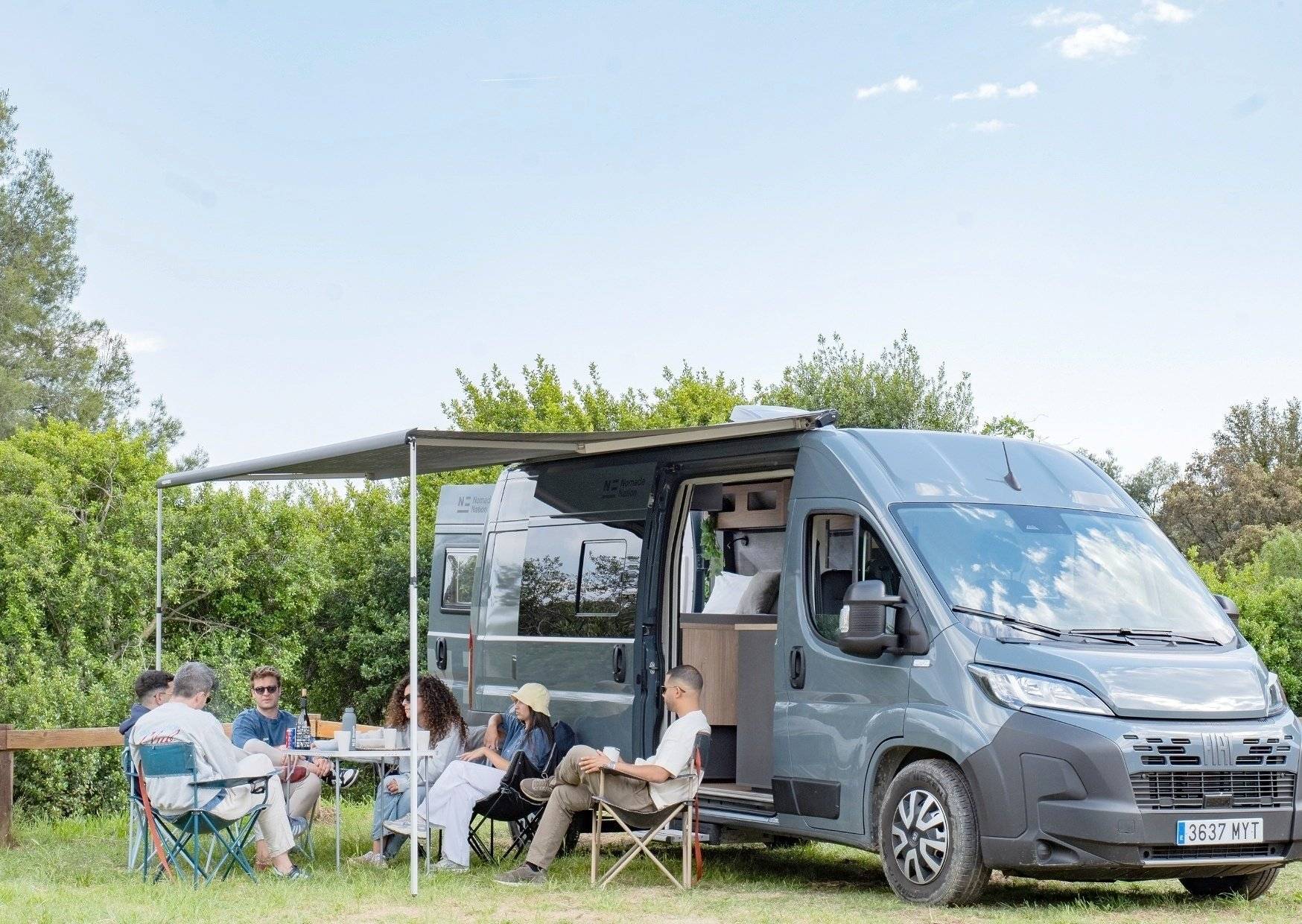 Voorkant 3/4 Fiat FIAT DUCATO 140 CV - Yescapa