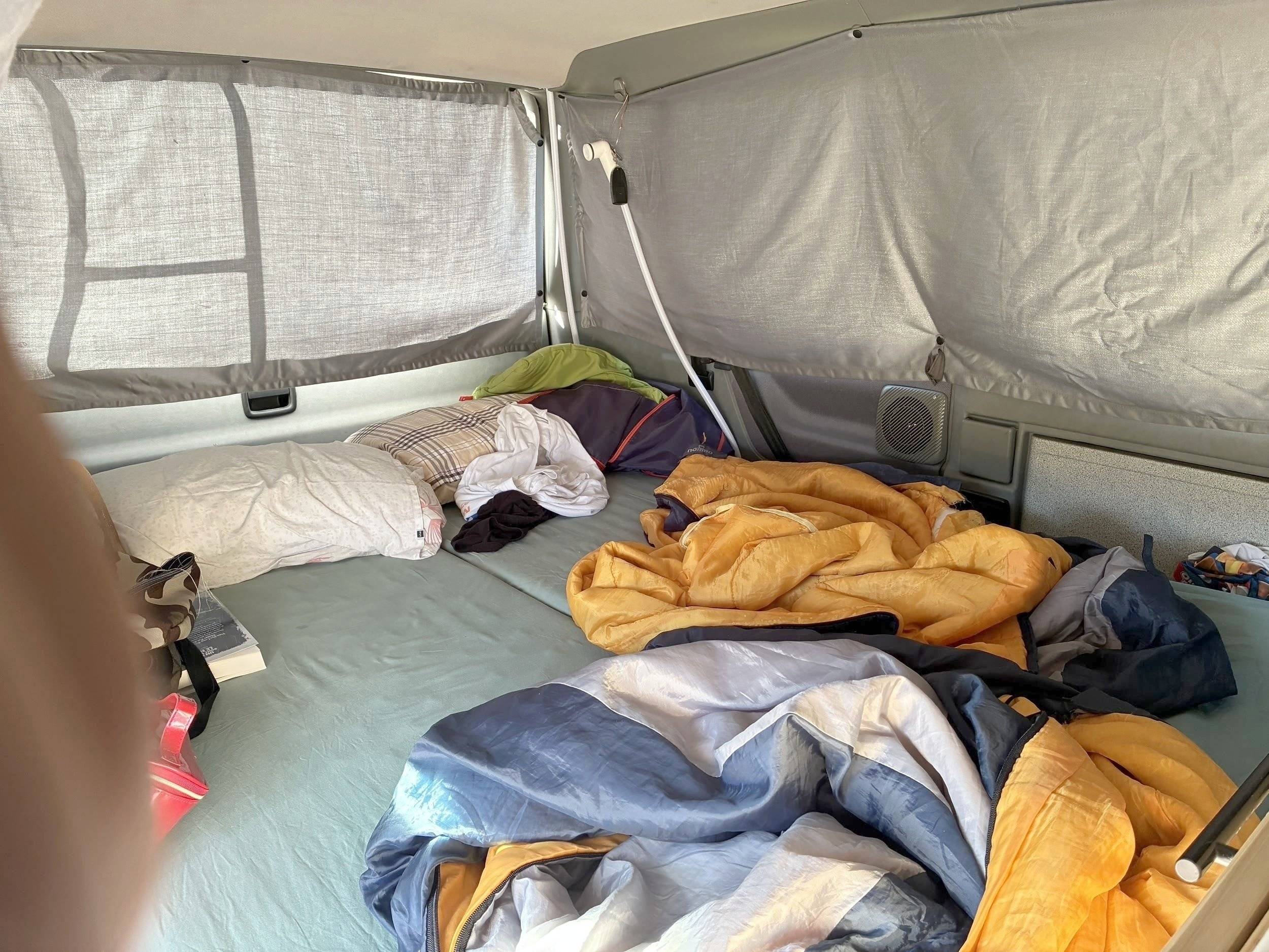 Berth Volkswagen t4 multivan - Yescapa