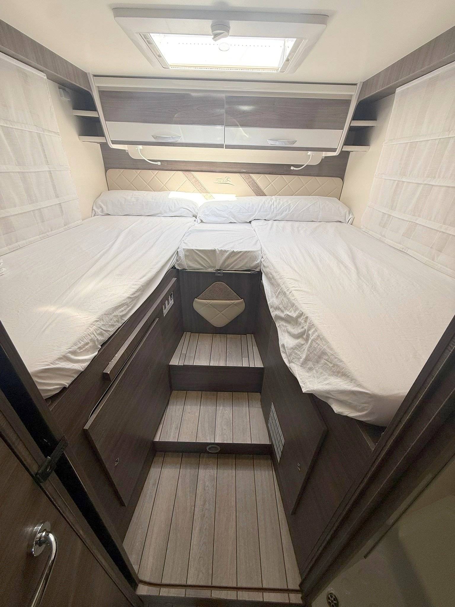 Dormidas Renault Master 2,3 l 165 ch - Yescapa