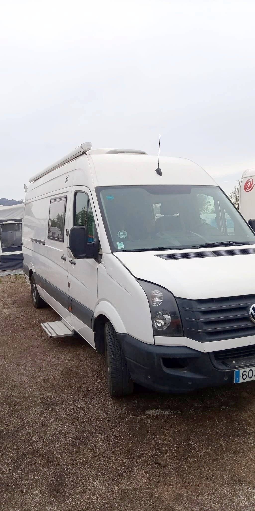 Voorkant 3/4 Volkswagen - Yescapa