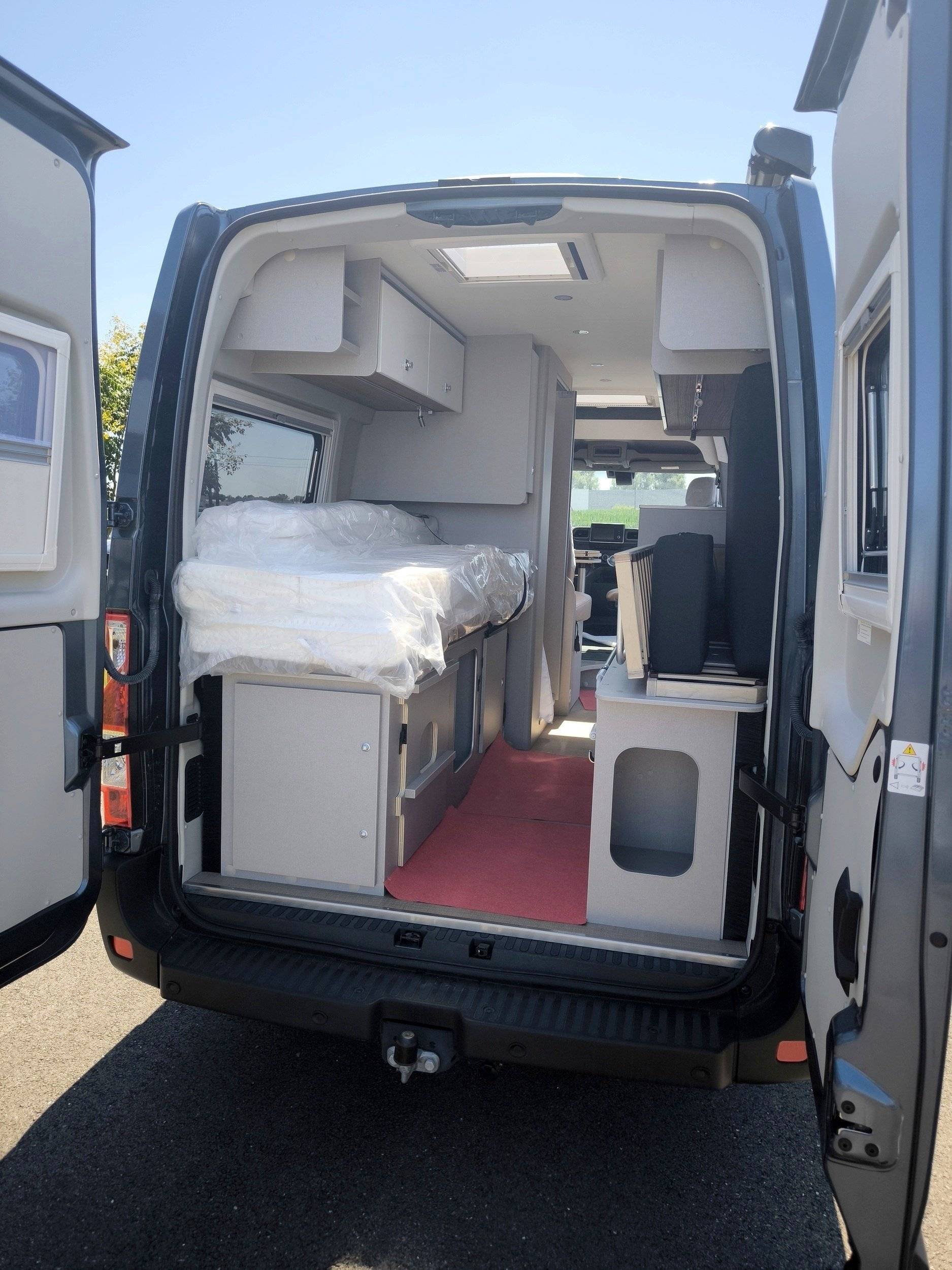 Berth Renault Renault master 2,3l 145 cv - Yescapa