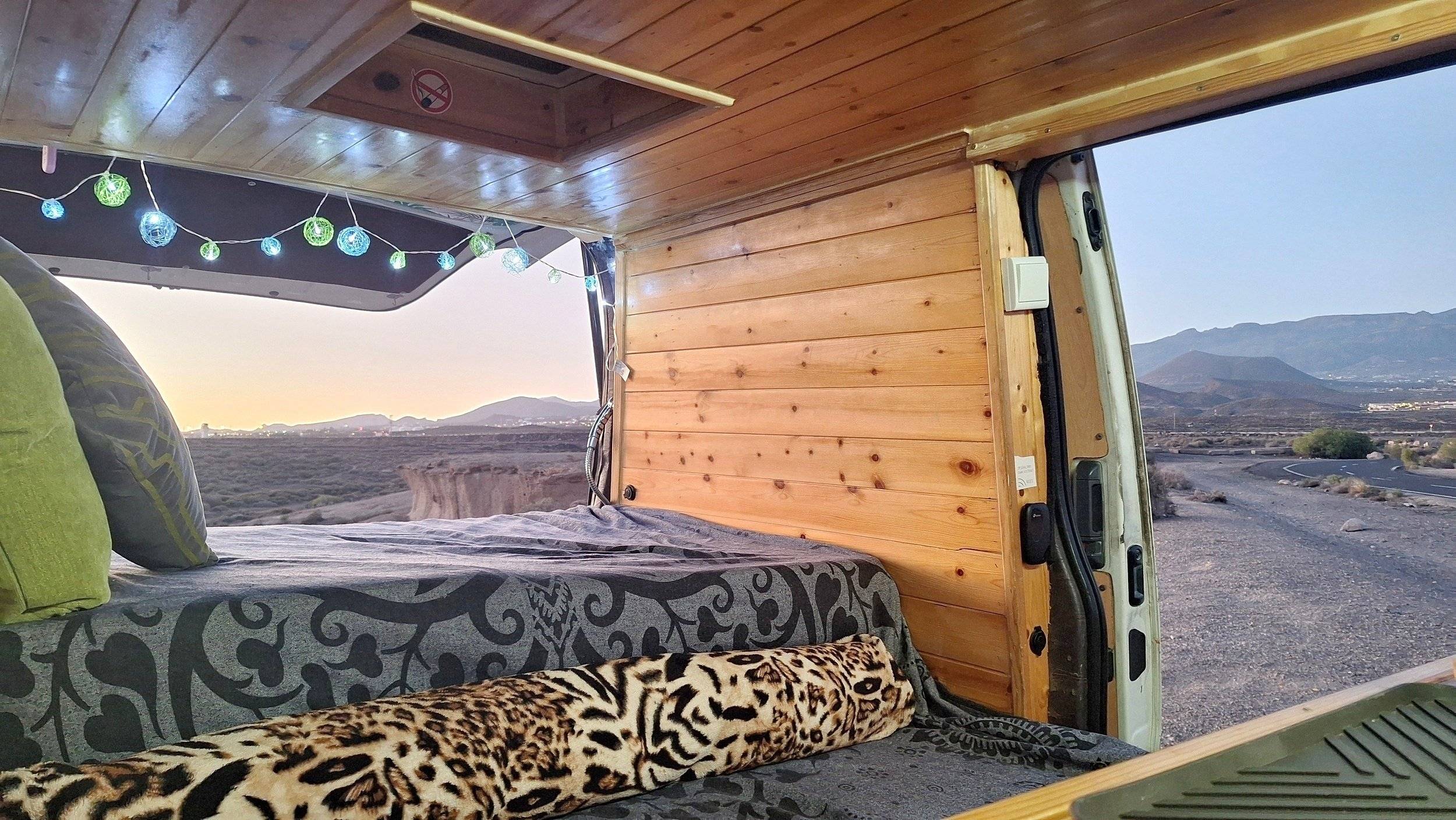 Ilusion TOYOTA HIACE