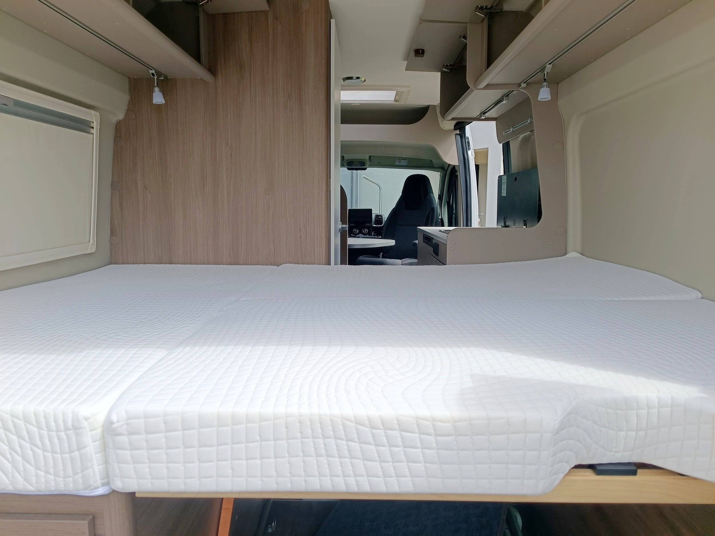 Berth Peugeot BOXER 2,2L  140 CH - Yescapa